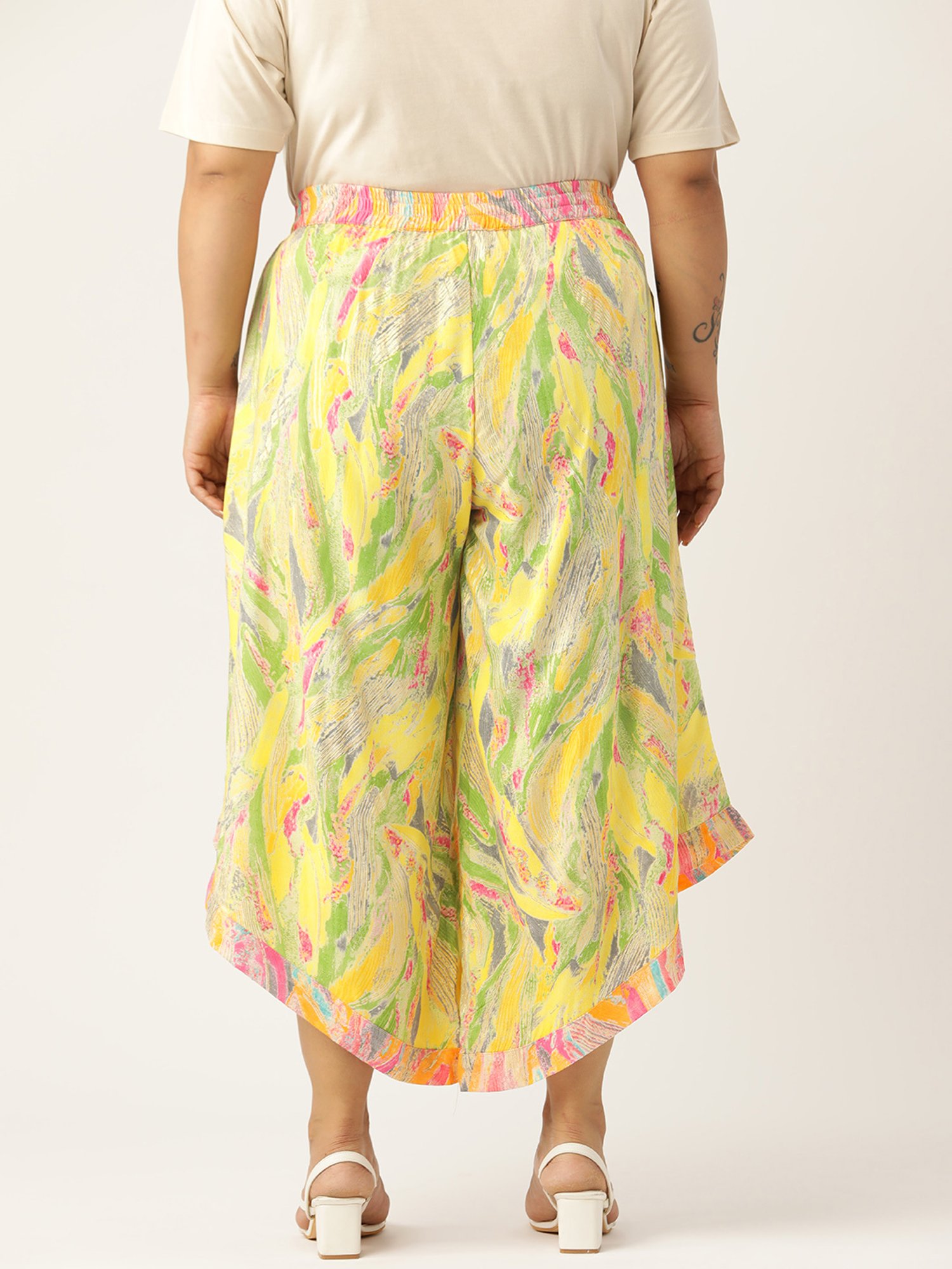 theRebelinme Yellow Printed Relaxed Fit High Rise Plus Size Culottes