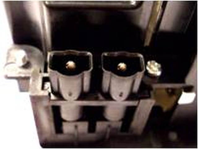 Zenith LS1500  OEM Replacement Projector Lamp . Includes New NSH 200W Bulb and Housing