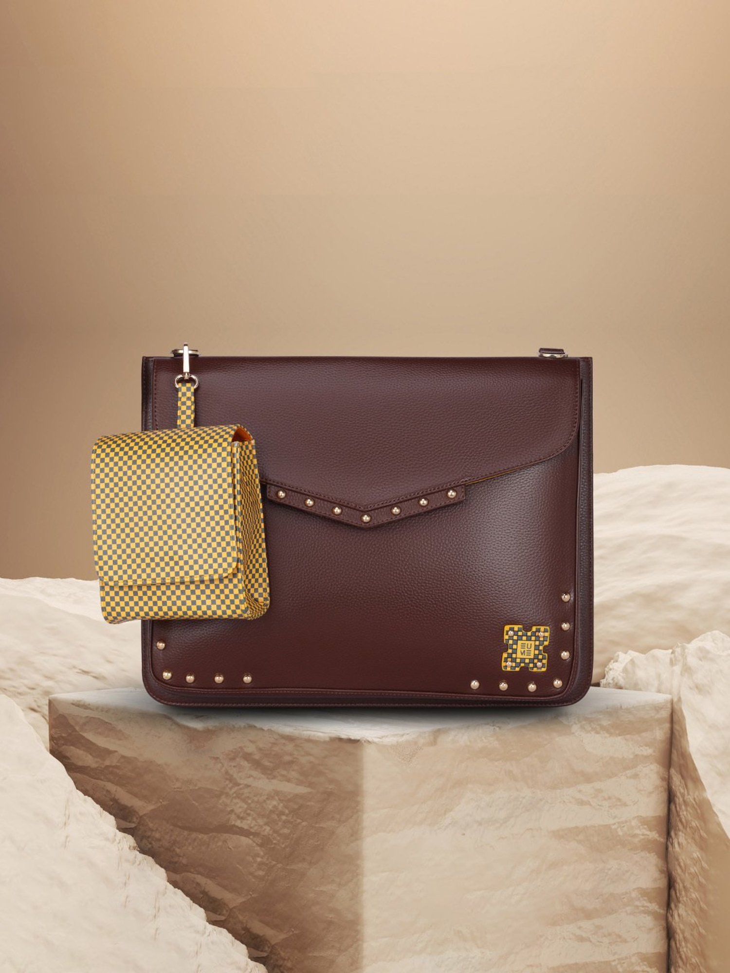 Baggit Brown PVC Solid Laptop Messenger Bag