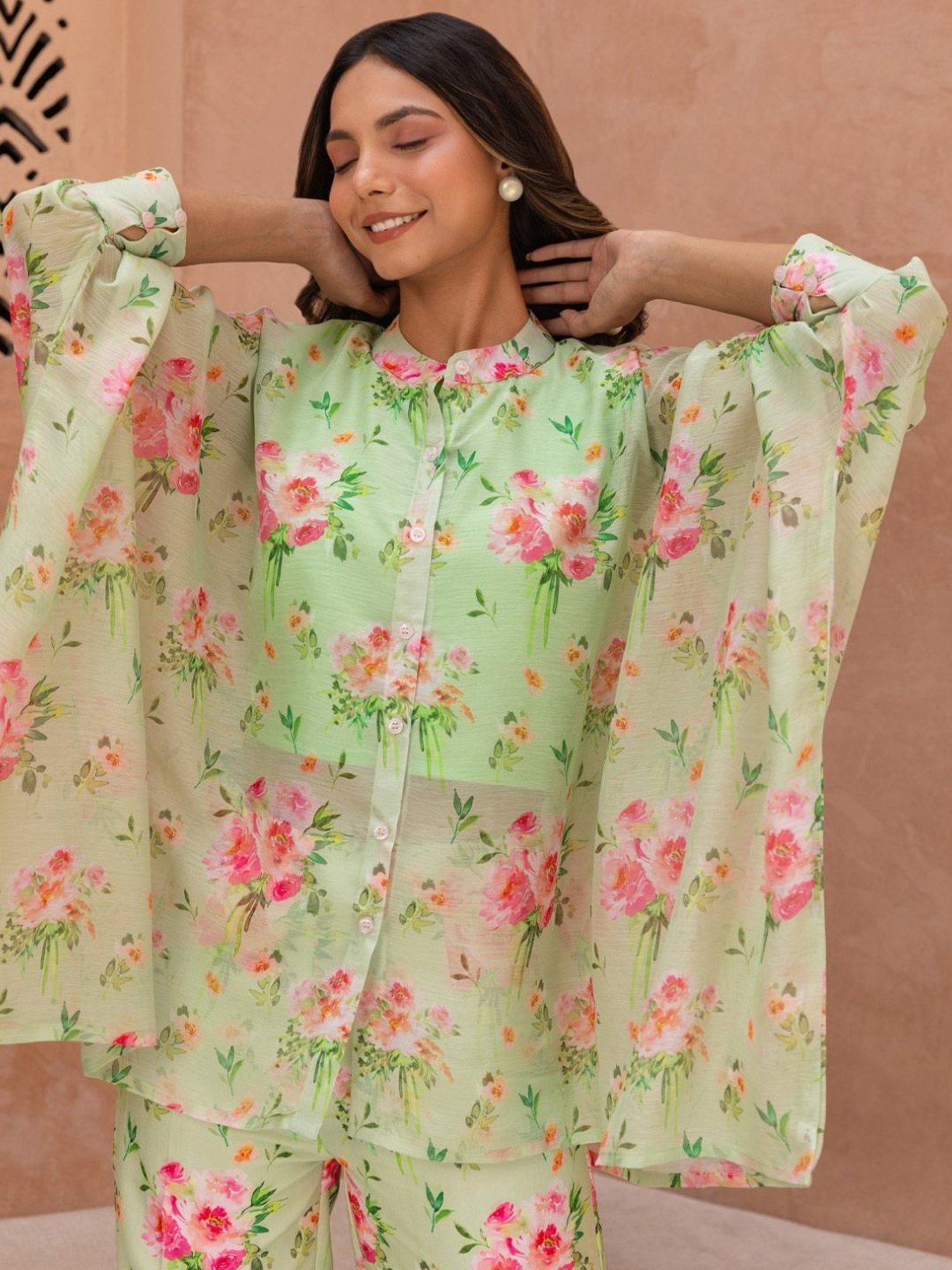 BInfinite Green Camellia Coords-Set