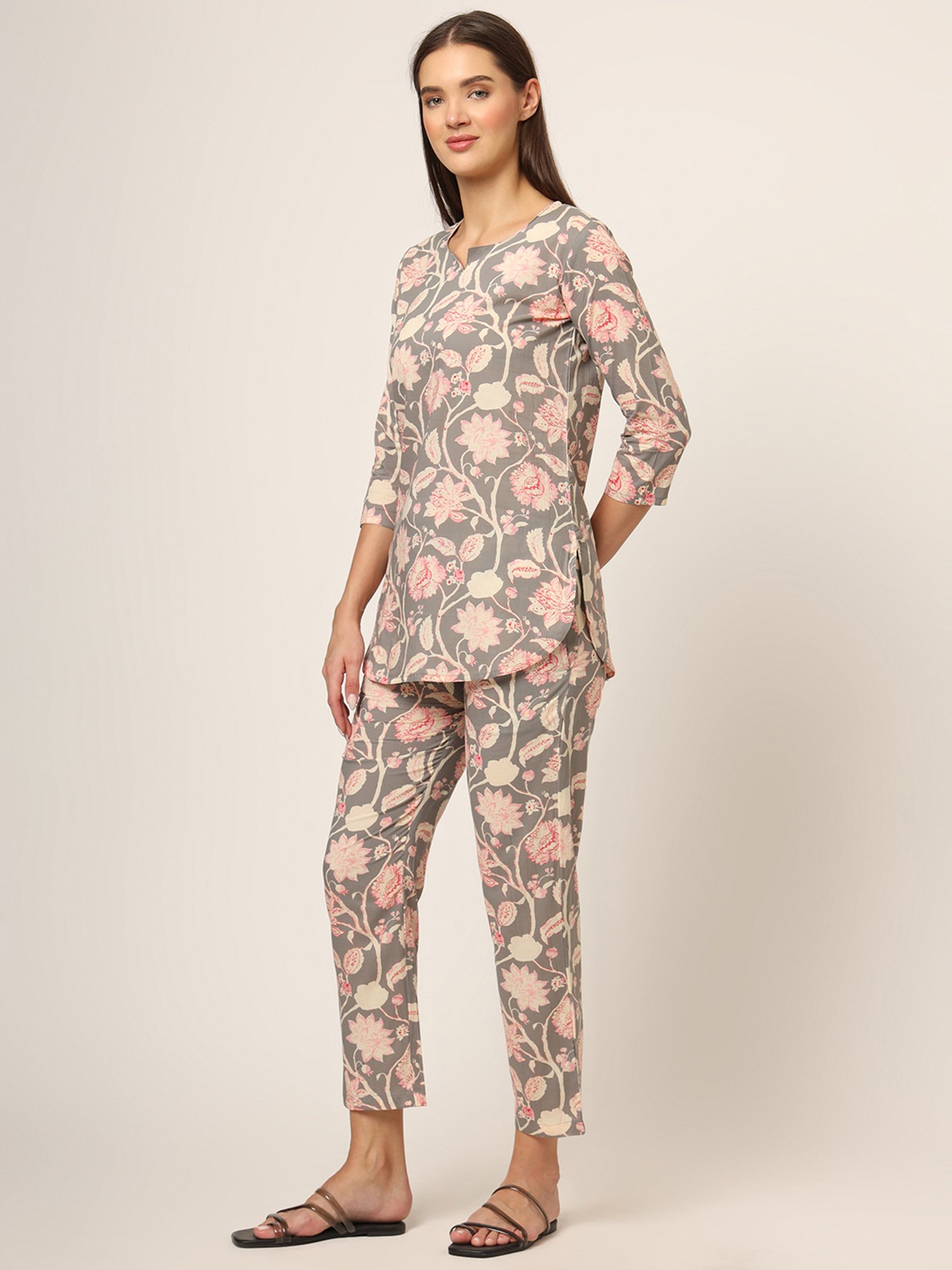 Divena Grey Printed Top With Pyjamas
