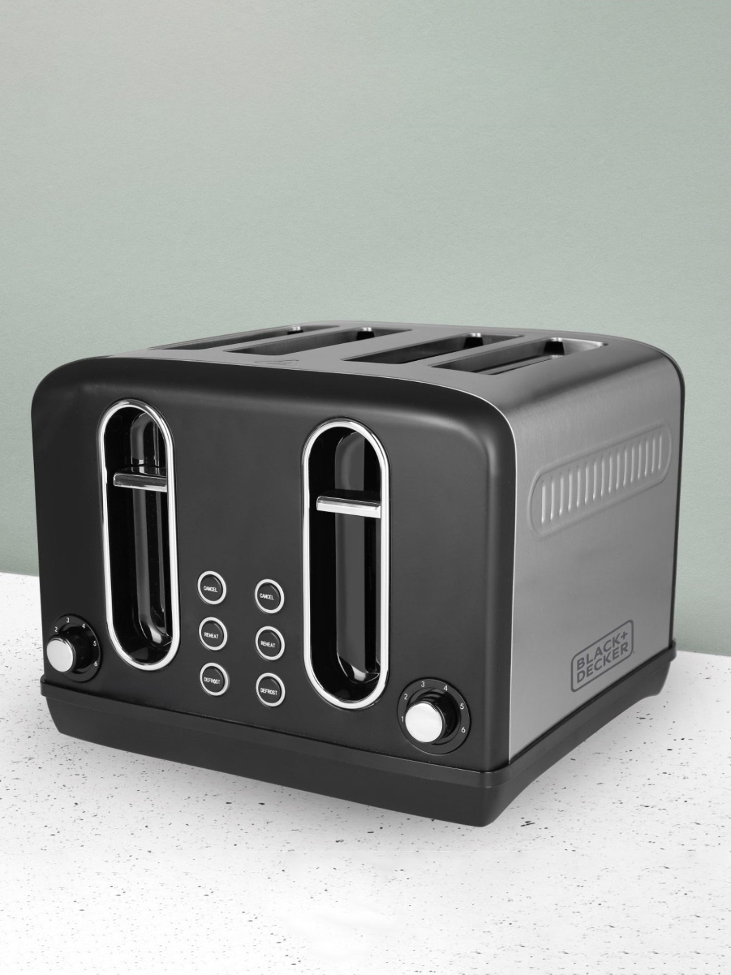 Black+Decker BXT00401IN Pop up Toaster 2300W with Stainless Steel Housing (Black)