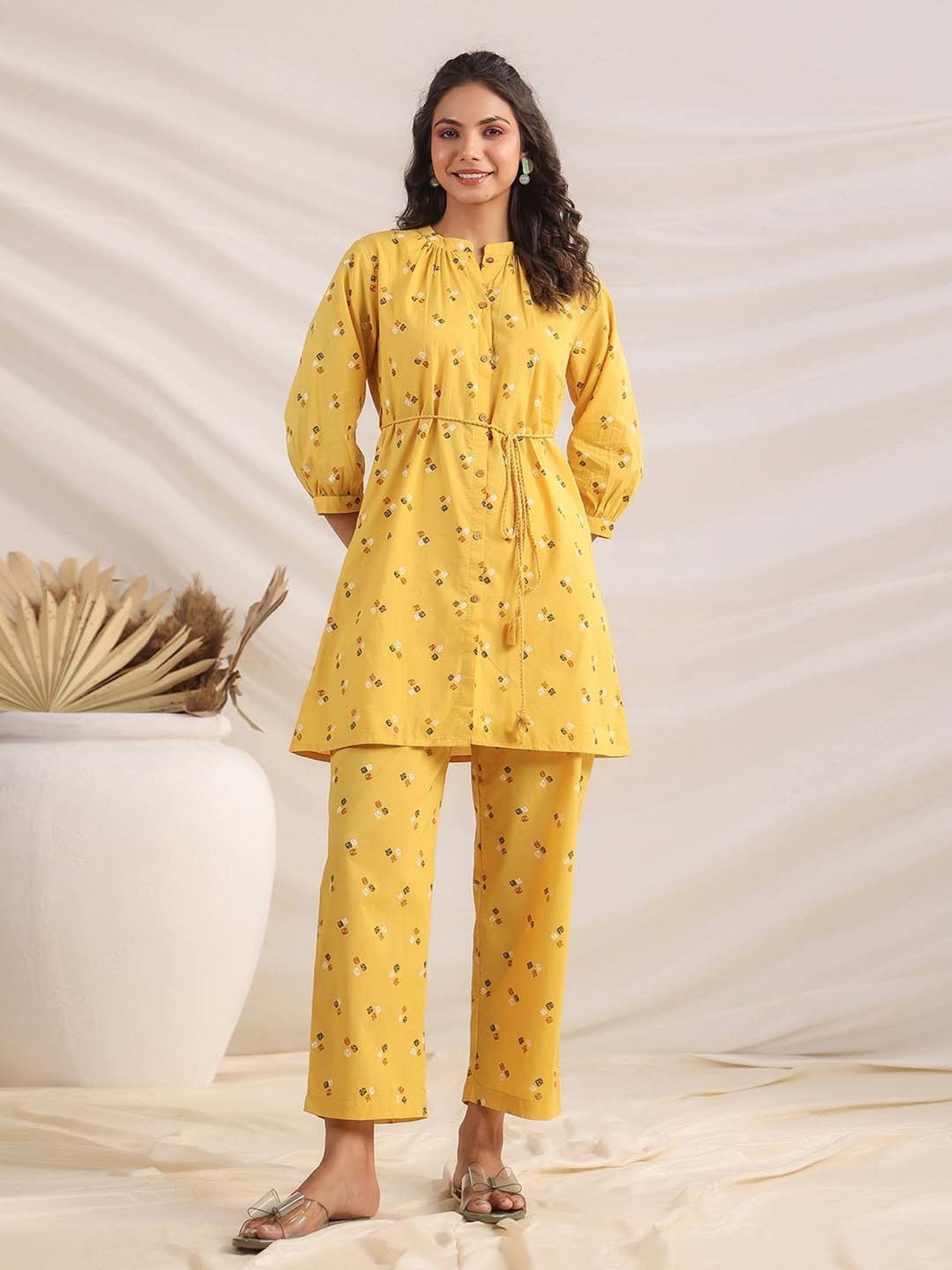 Janasya Yellow Cotton Printed Kurti Pant Set