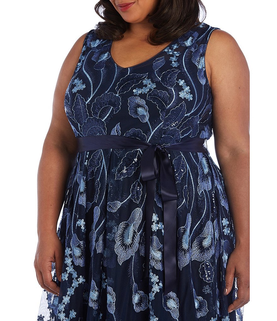 R & M Richards Plus Size V-Neck Sleeveless Embroidered Floral Lace Tulle A-Line Gown
