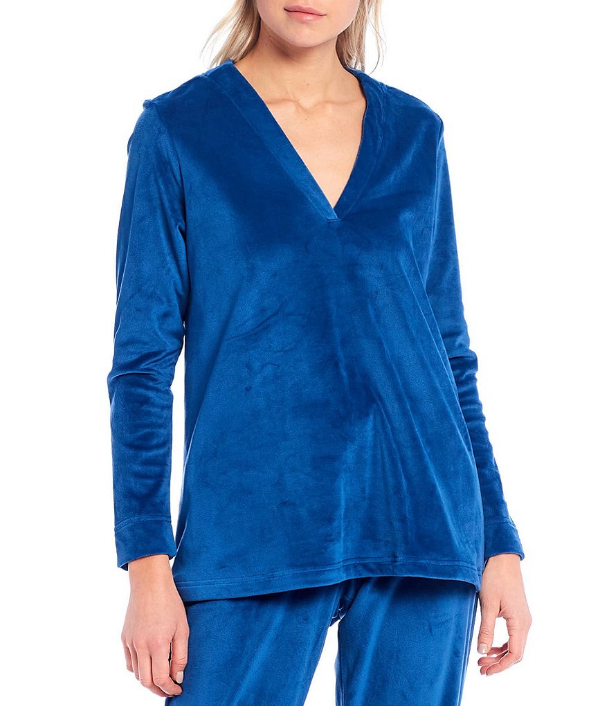 Natori Velour V-Neck Long Sleeve Swing Top
