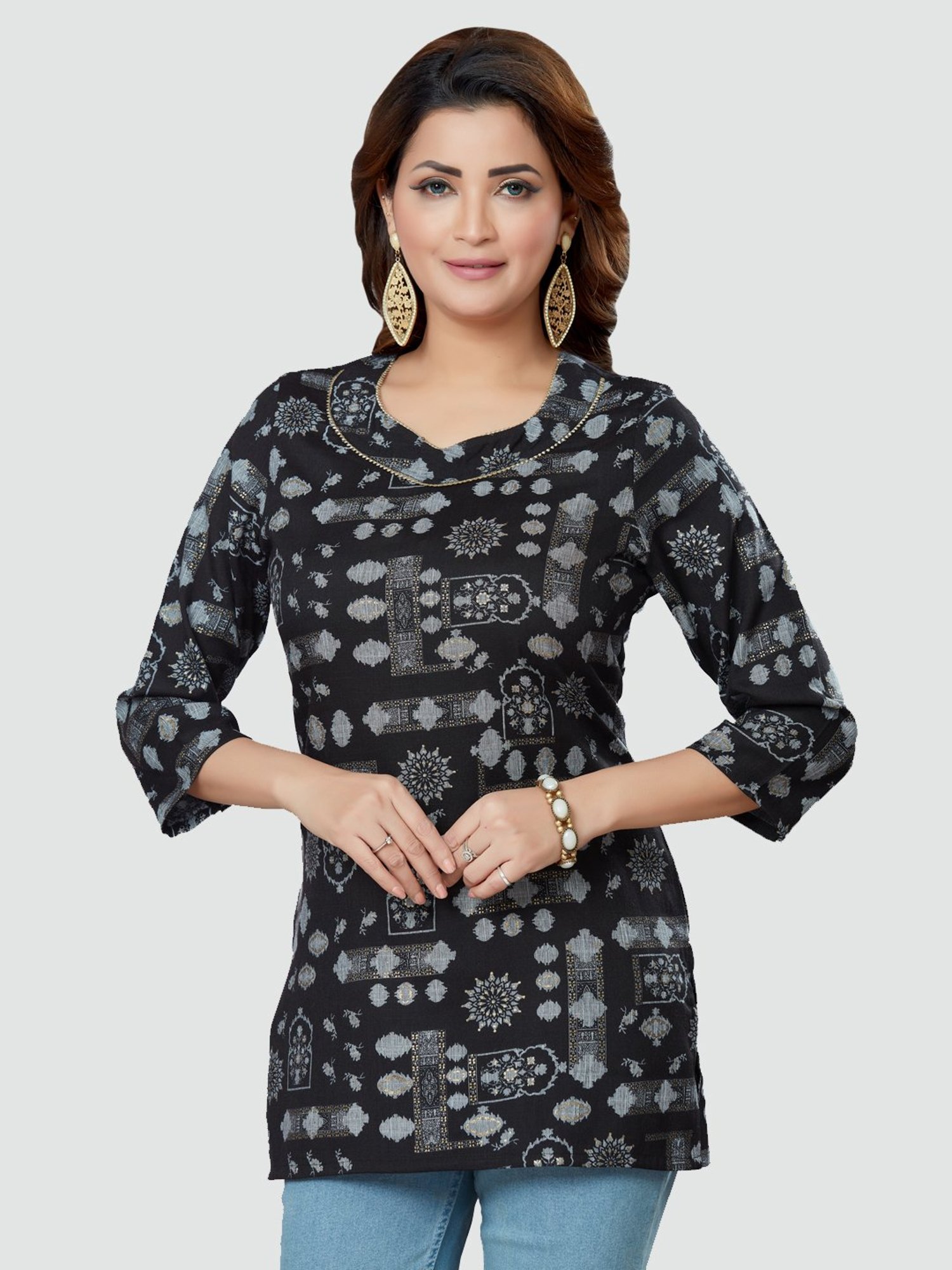 Saree Swarg Black Printed Straight Kurti