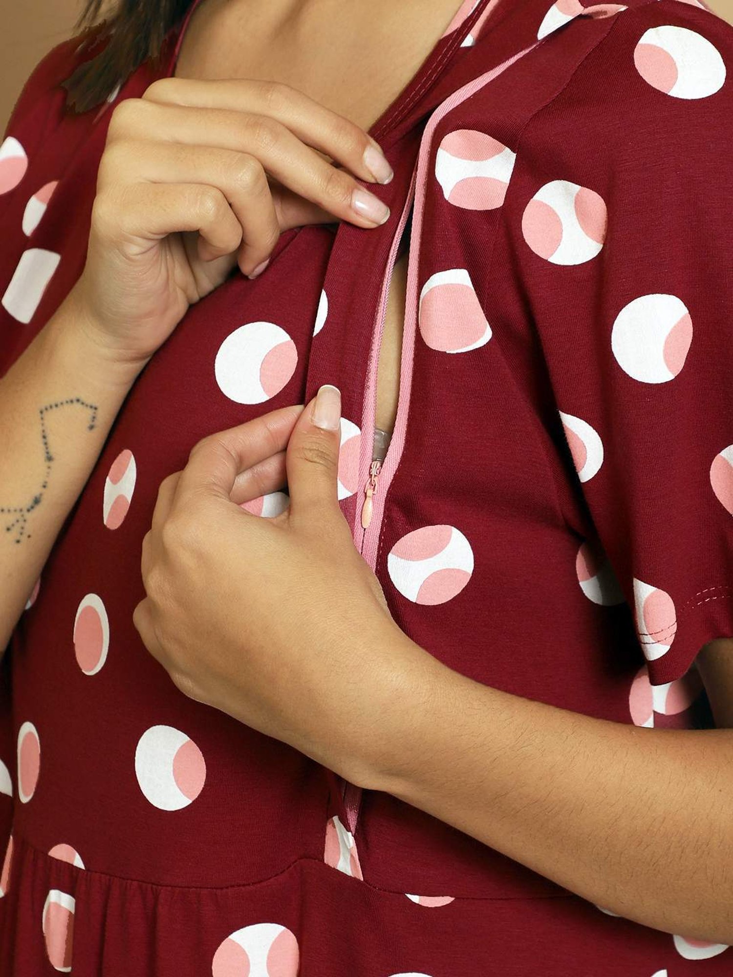 Kanvin Red Cotton Printed Nighty