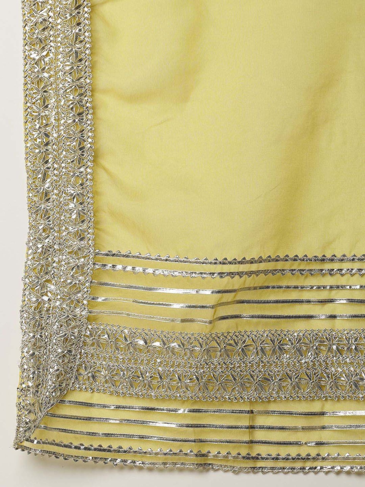 Stylum Green Plain Kurta Pant Set With Dupatta