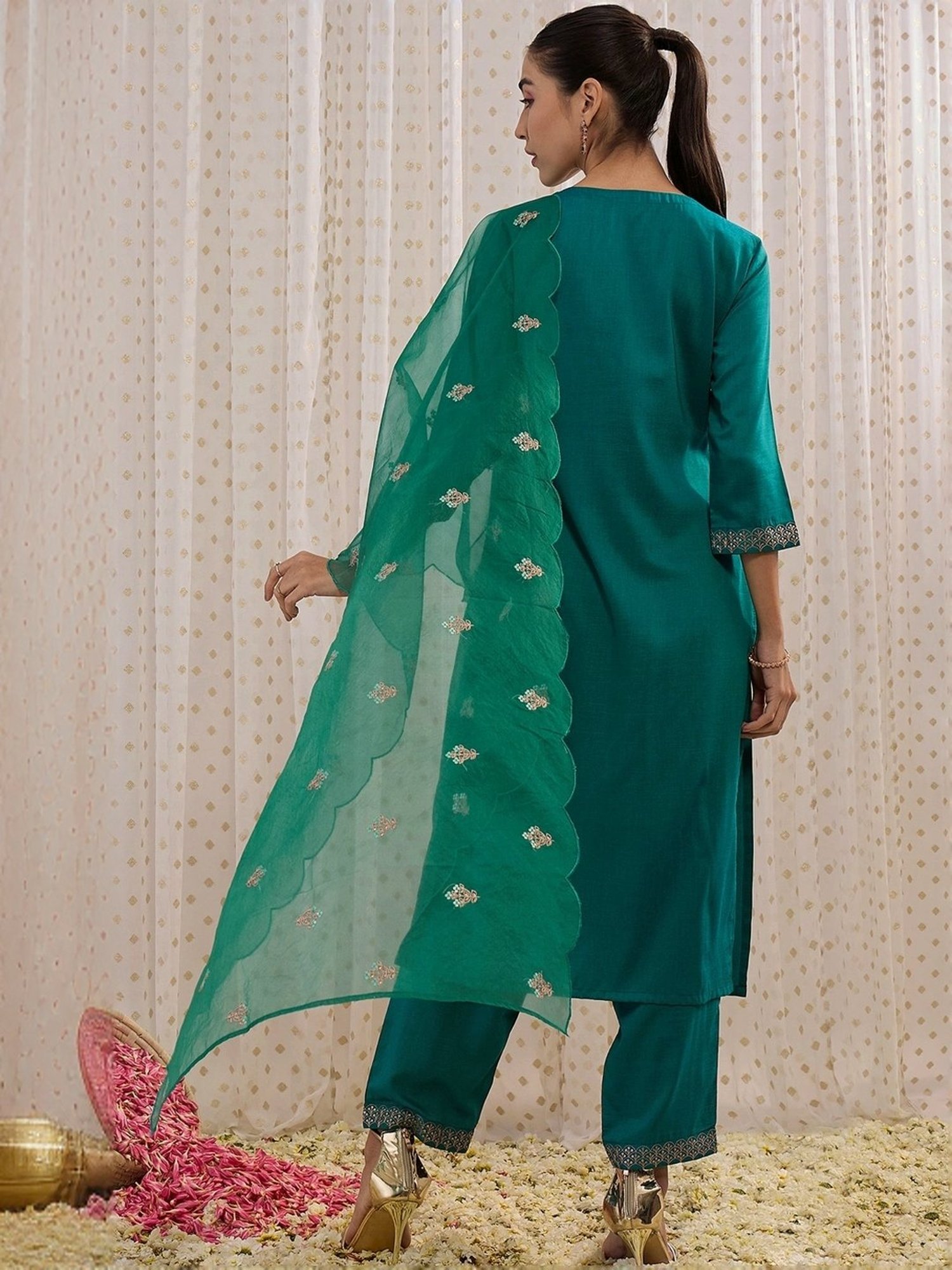 Indo Era Green Embroidered Kurta Pant Set With Dupatta