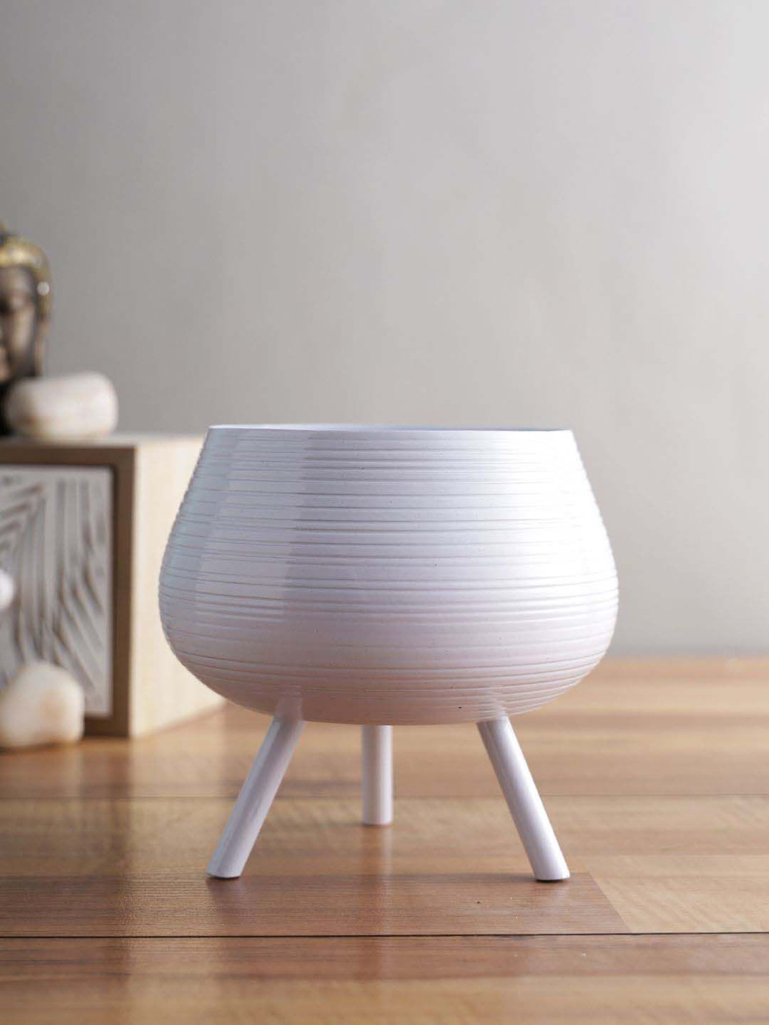 Aapno Rajasthan White Metal Planter Pot