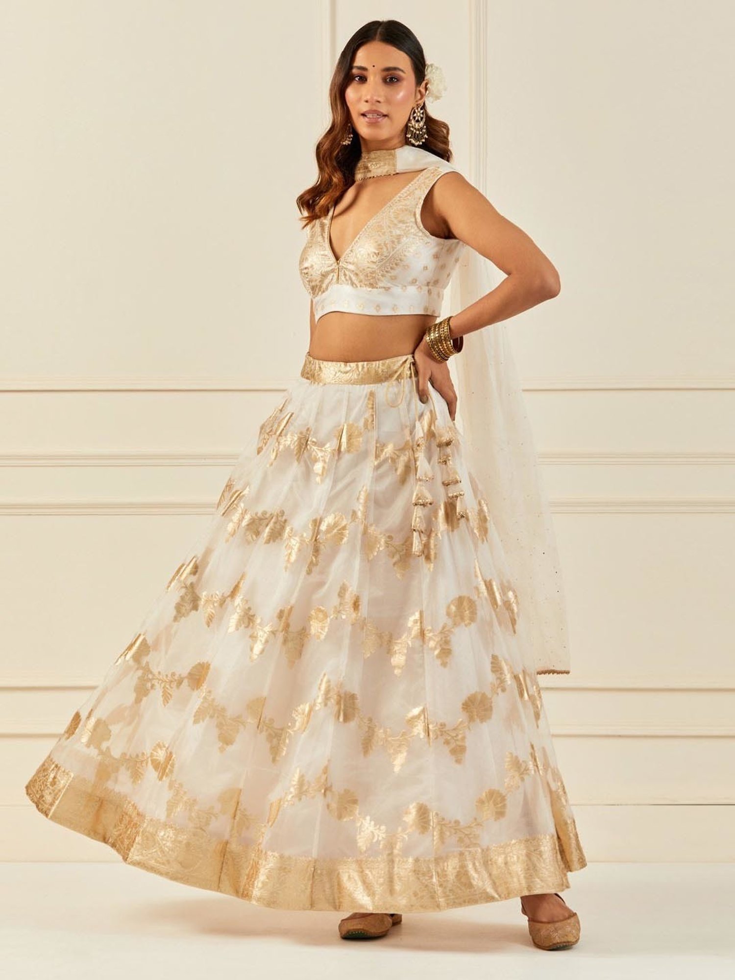 Geroo Jaipur White Organza Banarasi Lehenga Set with Mukaish Dupatta