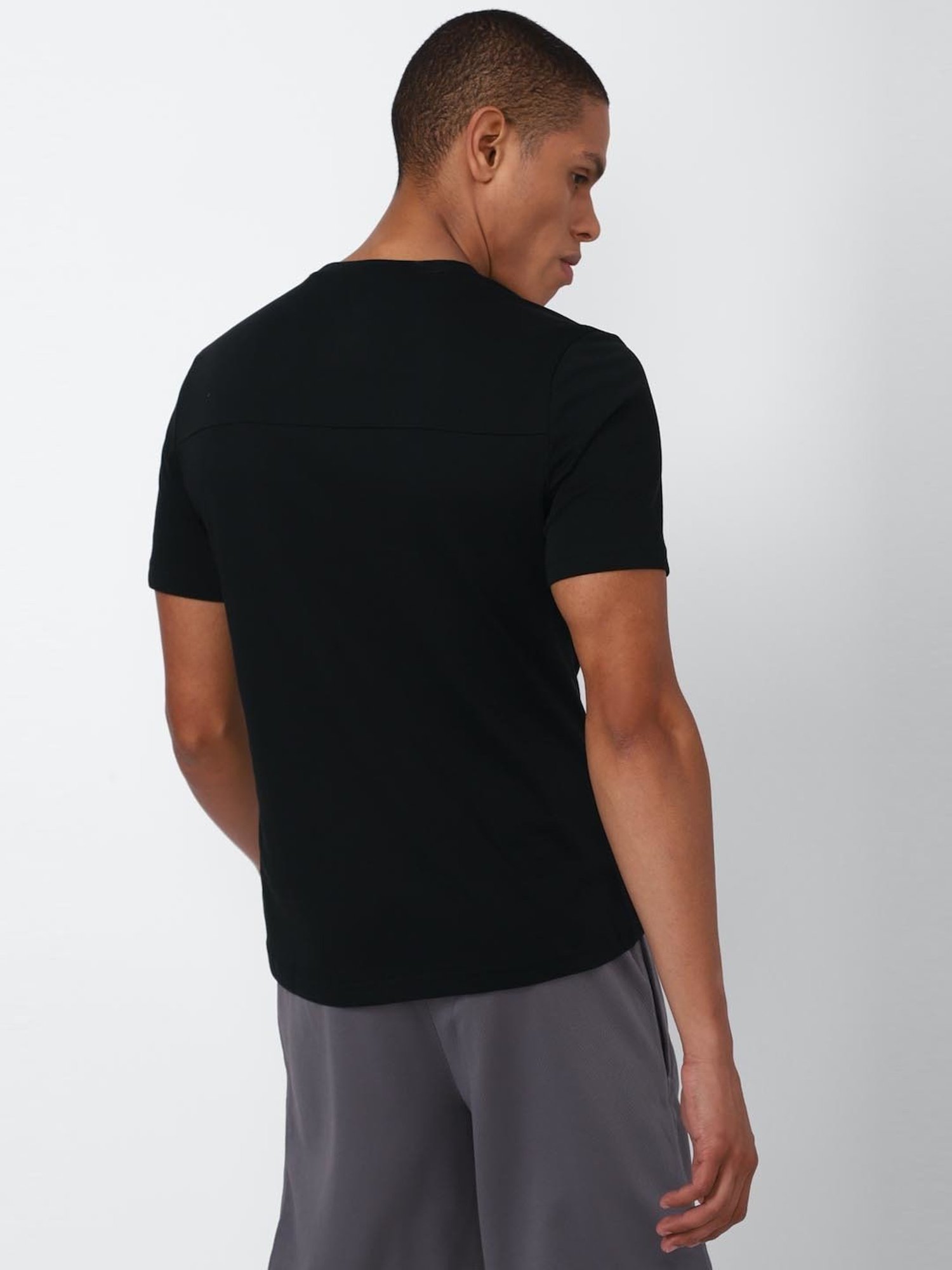 Reebok Black Slim Fit Printed T-Shirt