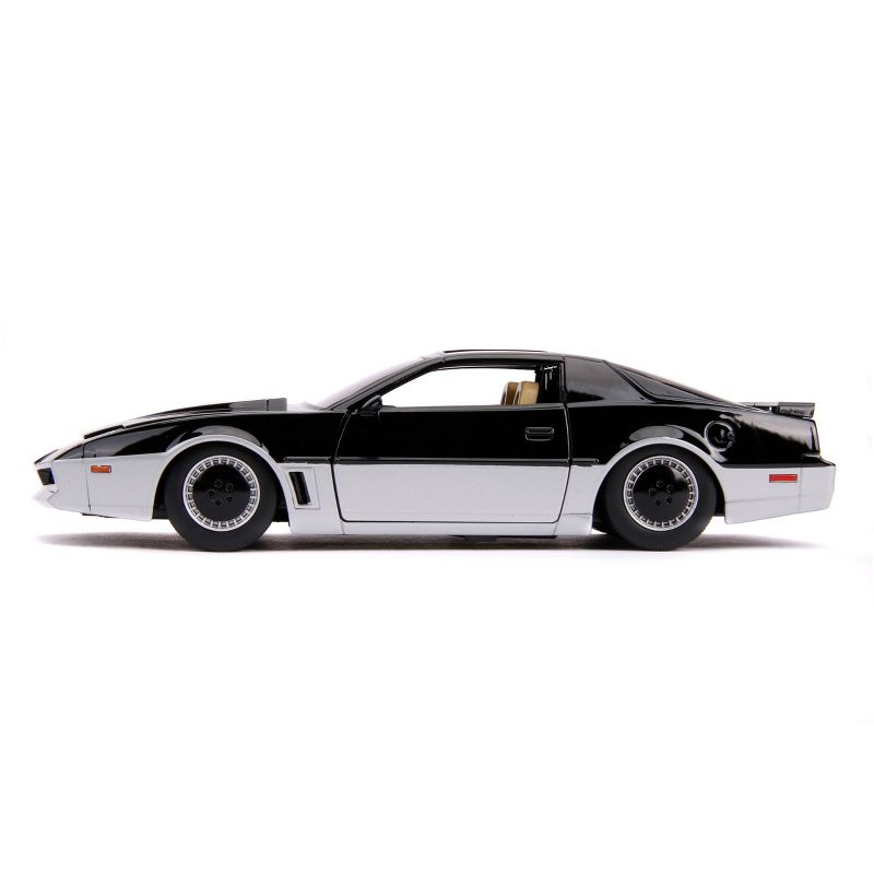 Jada Toys Hollywood Rides Knight Rider K.A.R.R. 1982 Pontiac Firebird Die-Cast Vehicle with Lights 1:24 Scale Glossy Black