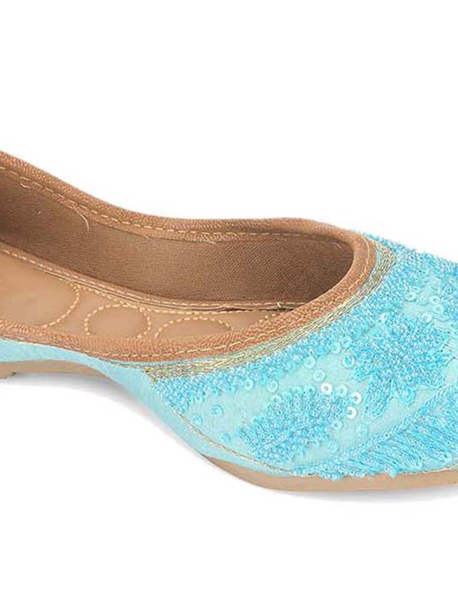 Desi Colour Women's Sky Blue Ethnic Juttis