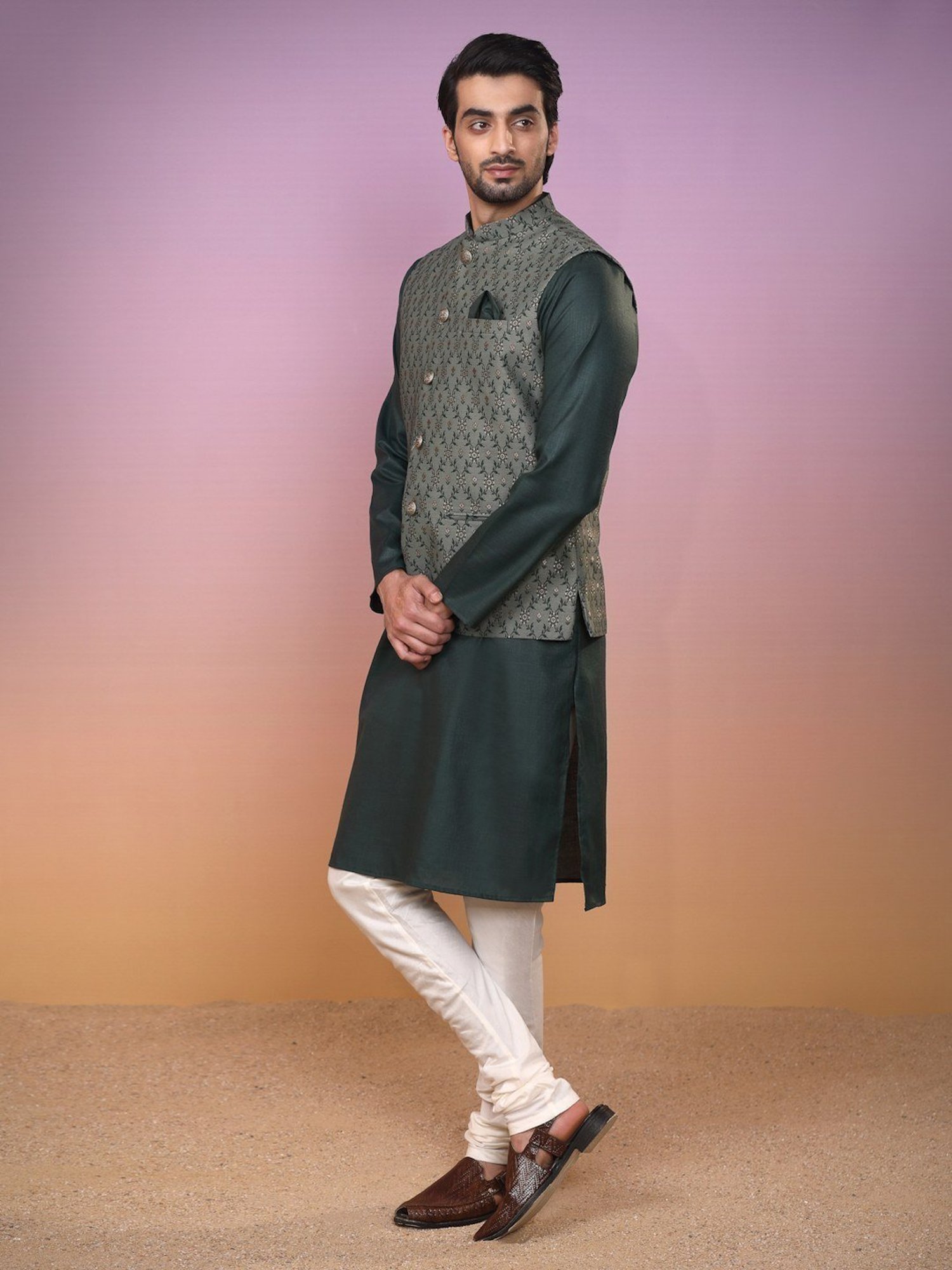KISAH Green & White Regular Fit Self Pattern Kurta Set With Jacket