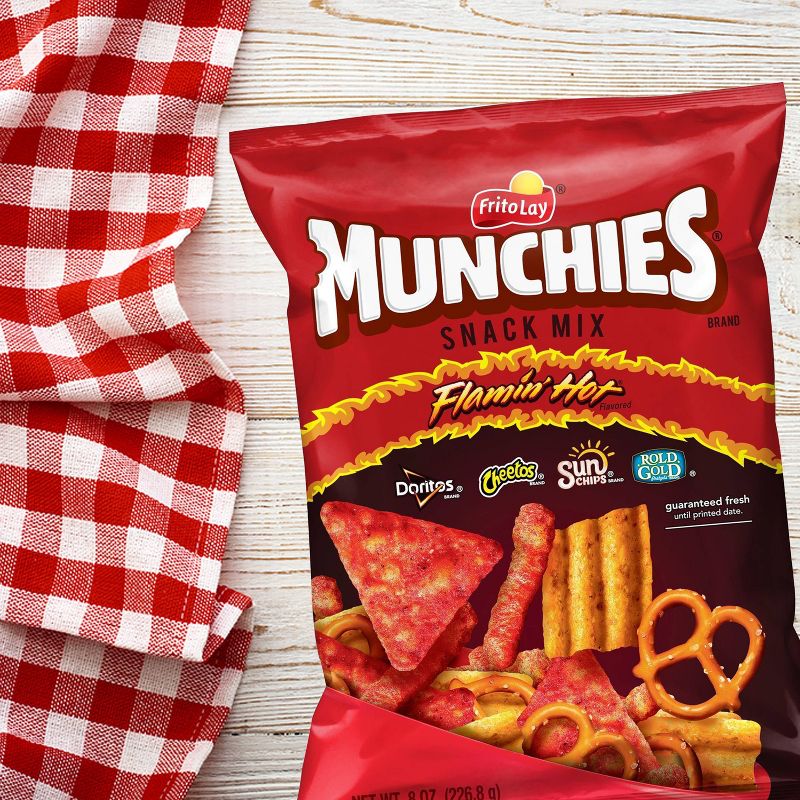 Munchies Flamin' Hot Flavored Snack Mix - 8oz