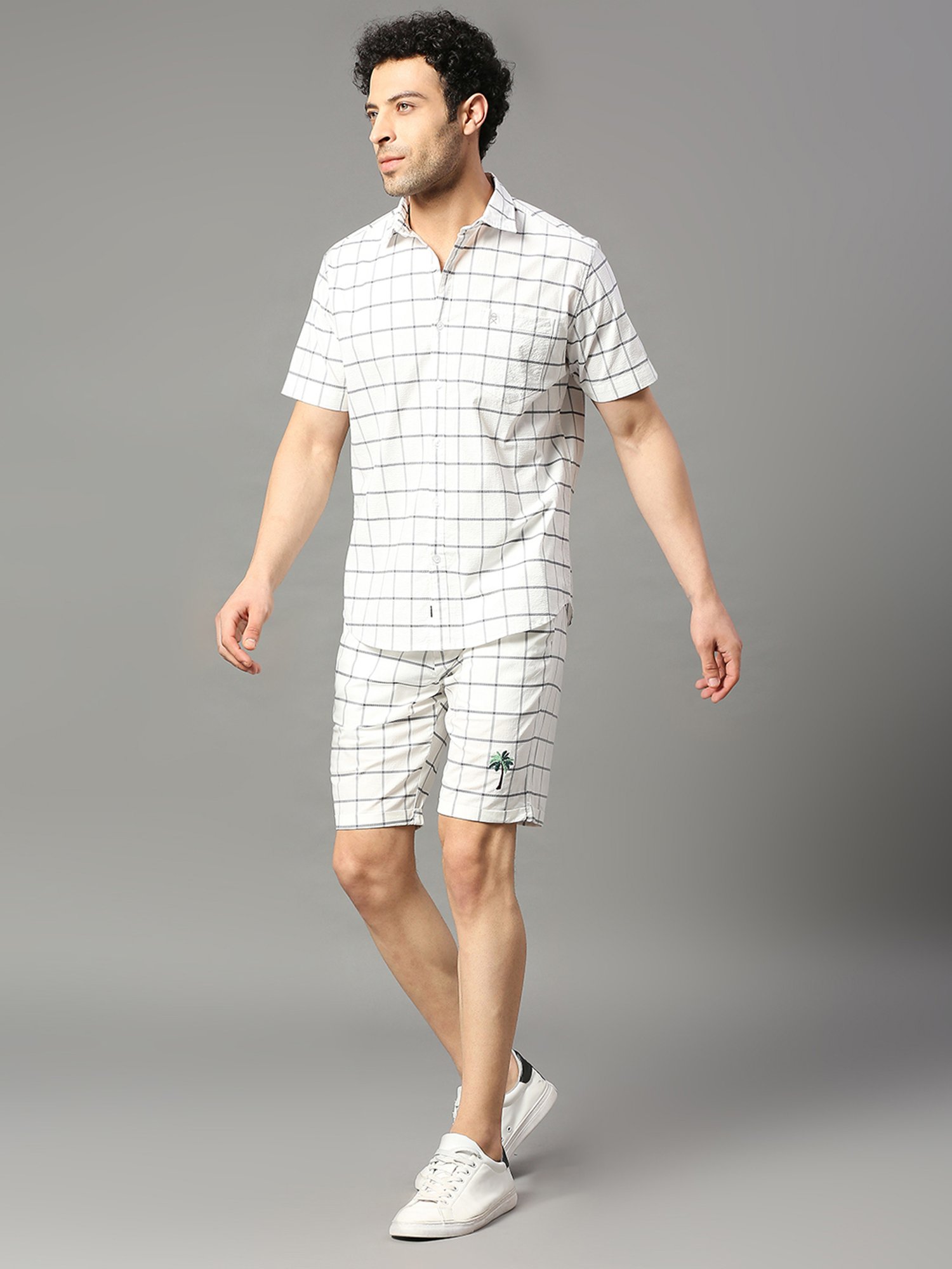 Thomas Scott White Slim Fit Check Shorts