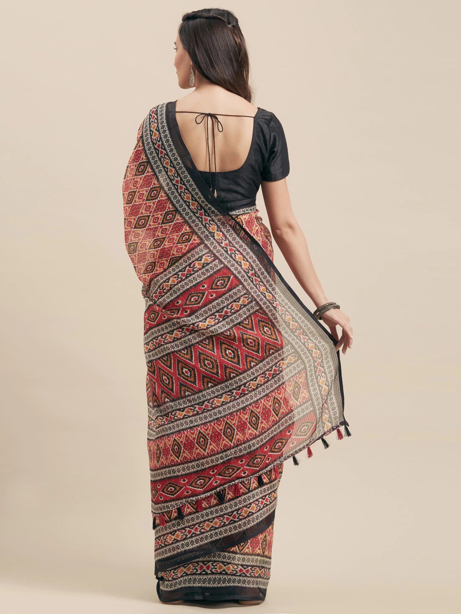 Vaamsi Maroon & Black Printed Saree With Unstitched Blouse