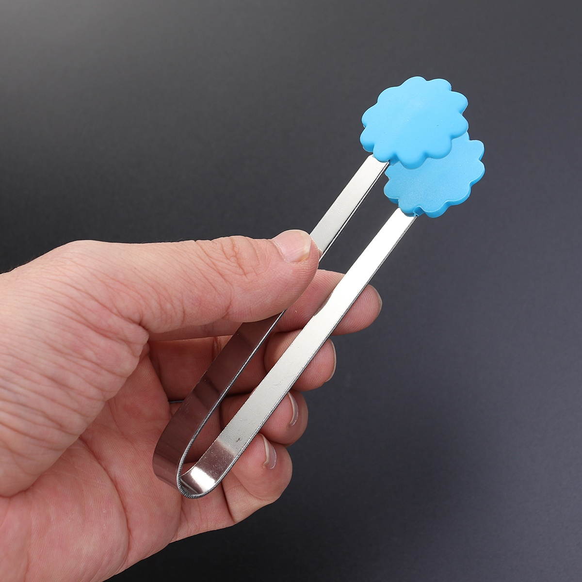 5PCS Kitchen Tools Clips Mini Silicone Baking Tongs Ice Tongs Food Tongs Sugar Tongs Kitchen Gadgets (Random Color)