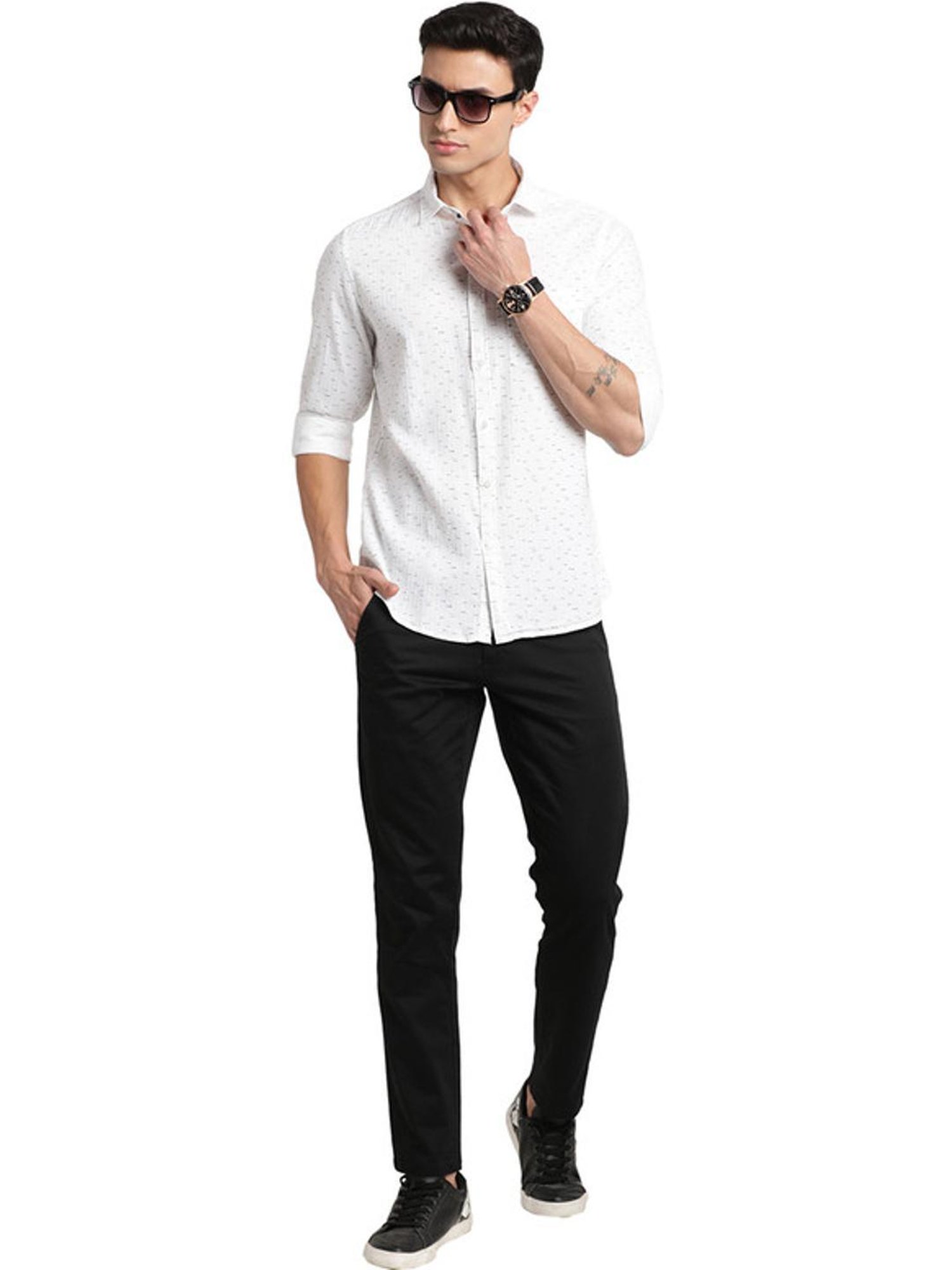 Turtle Pearl White Cotton Slim Fit Printed Shirt