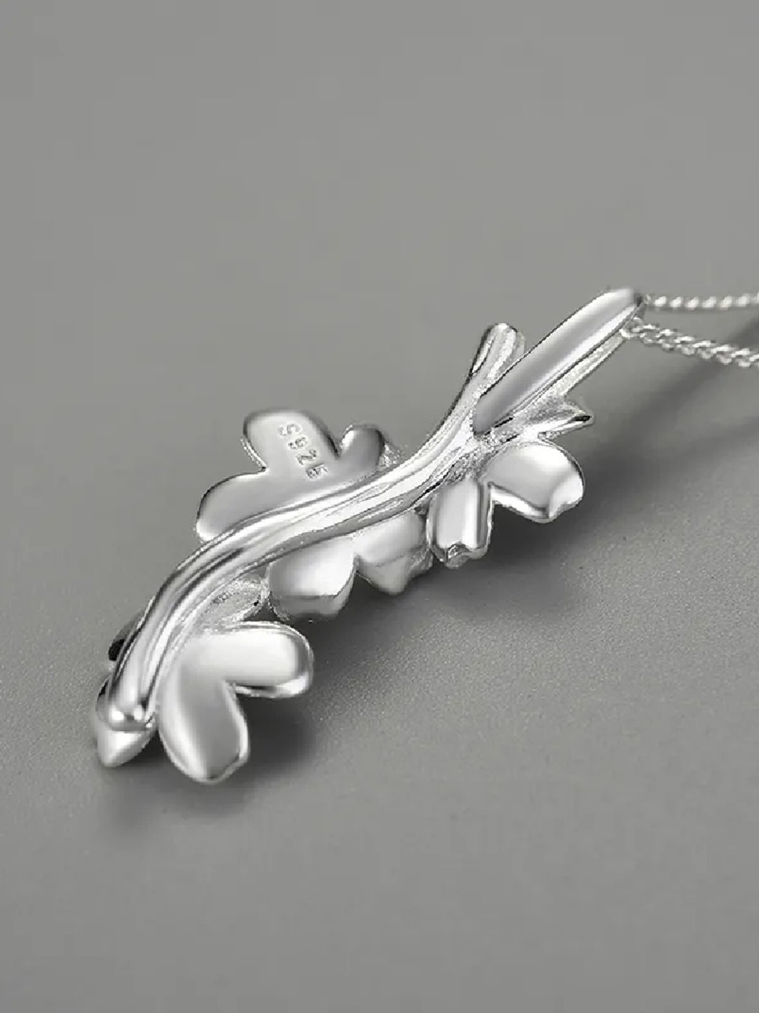 Rihi by P.C. Chandra Jewellers Silver Forget Me Not Flower Pendant (Without Chain)