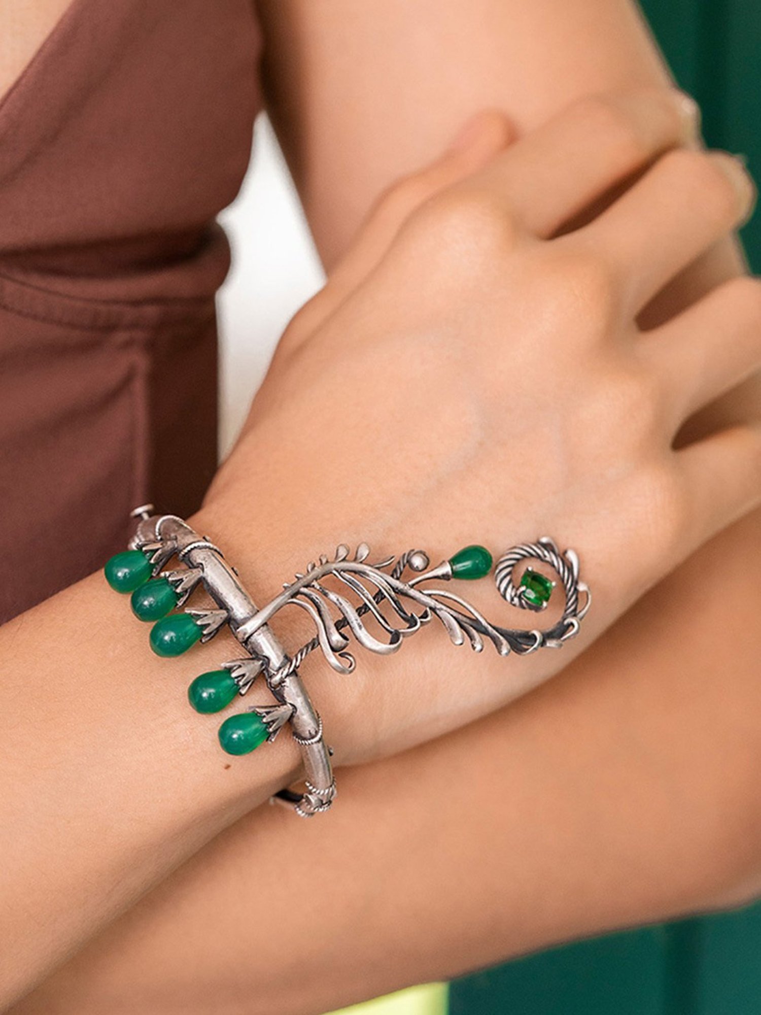 Shaya 92.5 Sterling Silver Liberate Oxidized Bracelet for Women