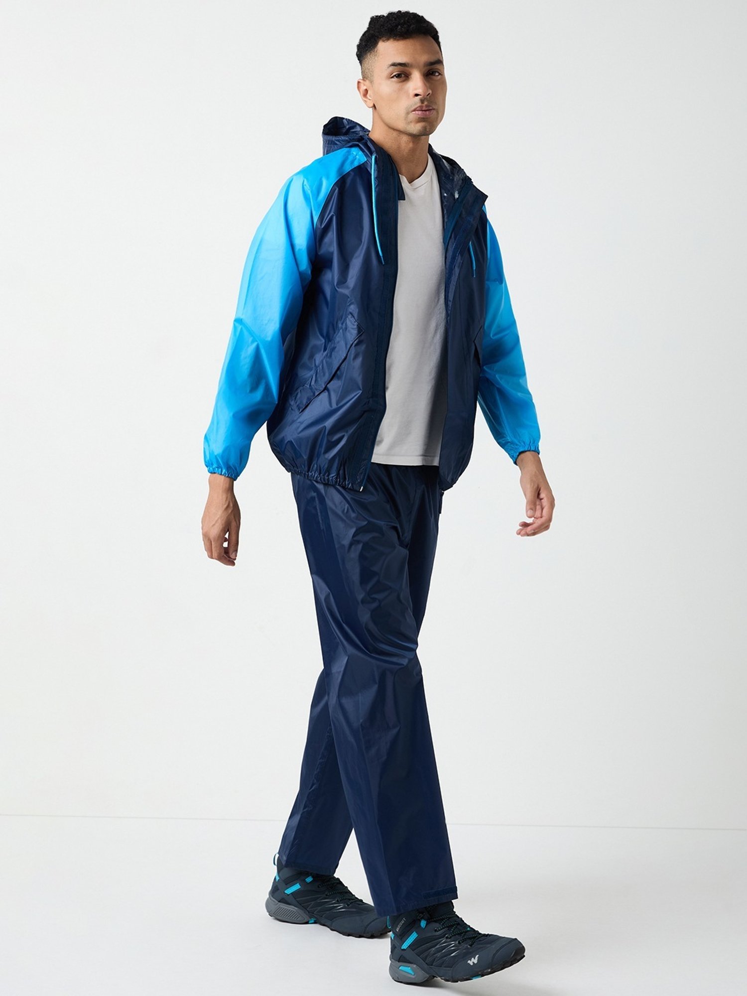 Wildcraft Navy Blue Regular Fit Colour Block Raincoat Set
