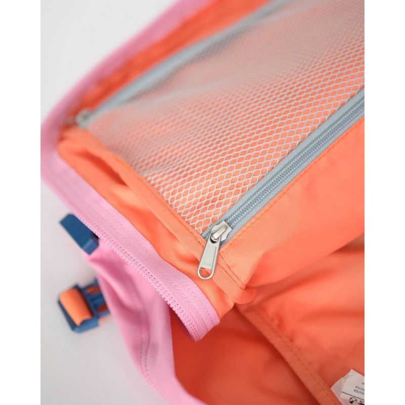 CabinZero 44L Classic Backpack - Flamingo Pink