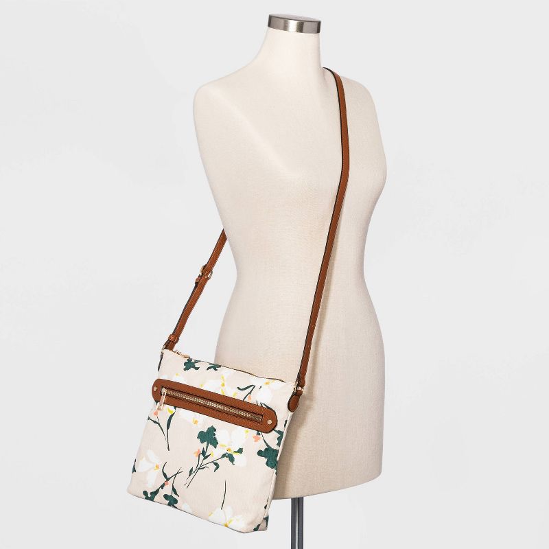 Bueno Zip Closure Crossbody Bag - Black