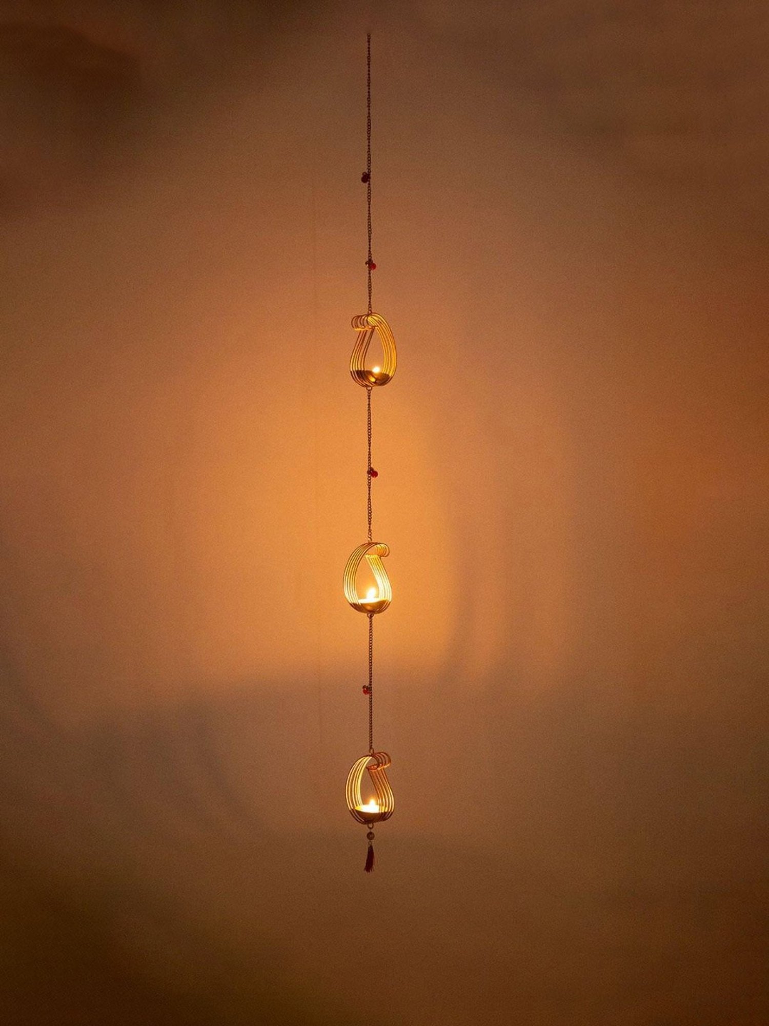 Darice Pack of 2 Cleveland Vintage Lighting Edison Style E12S Base Flame Candelabra Bulbs