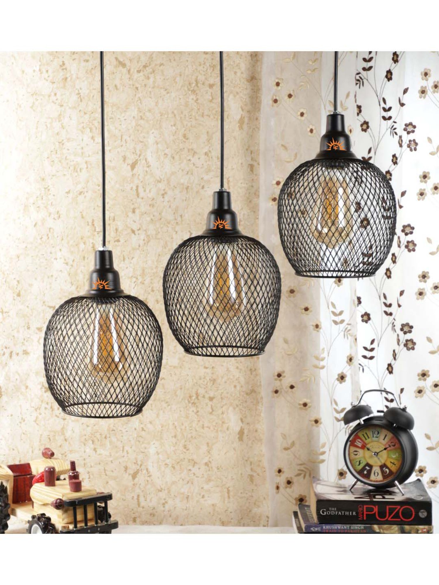 DecorativeRay Black Hanging Light - Set of 1