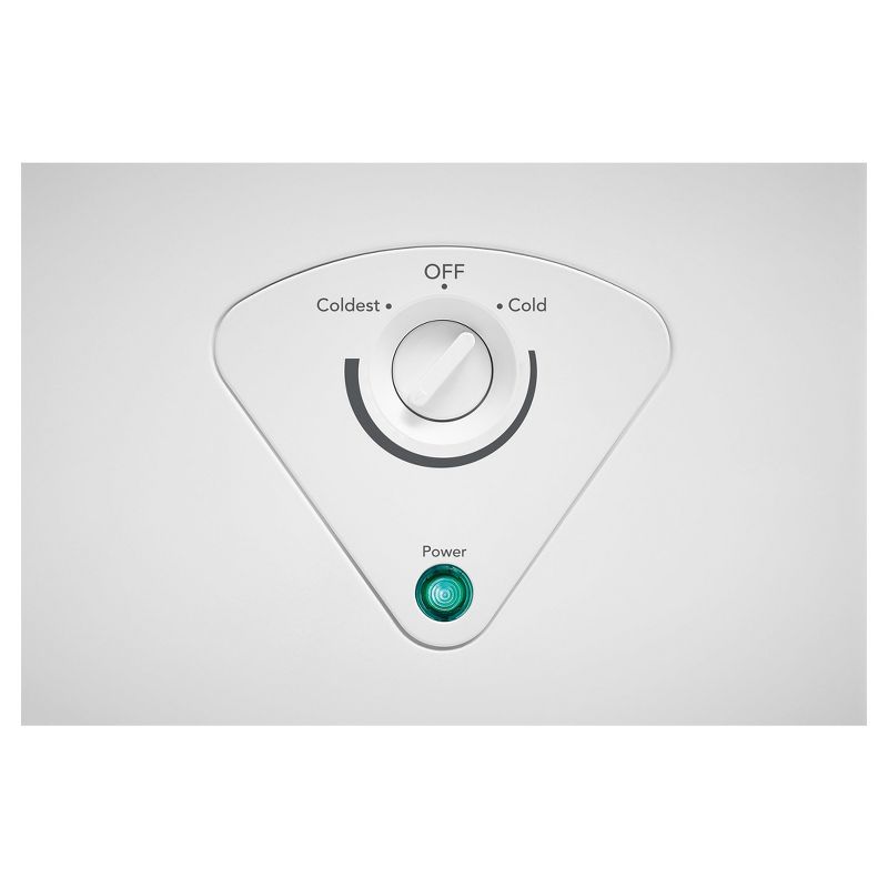 Frigidaire 7.0 cu ft Chest Freezer White