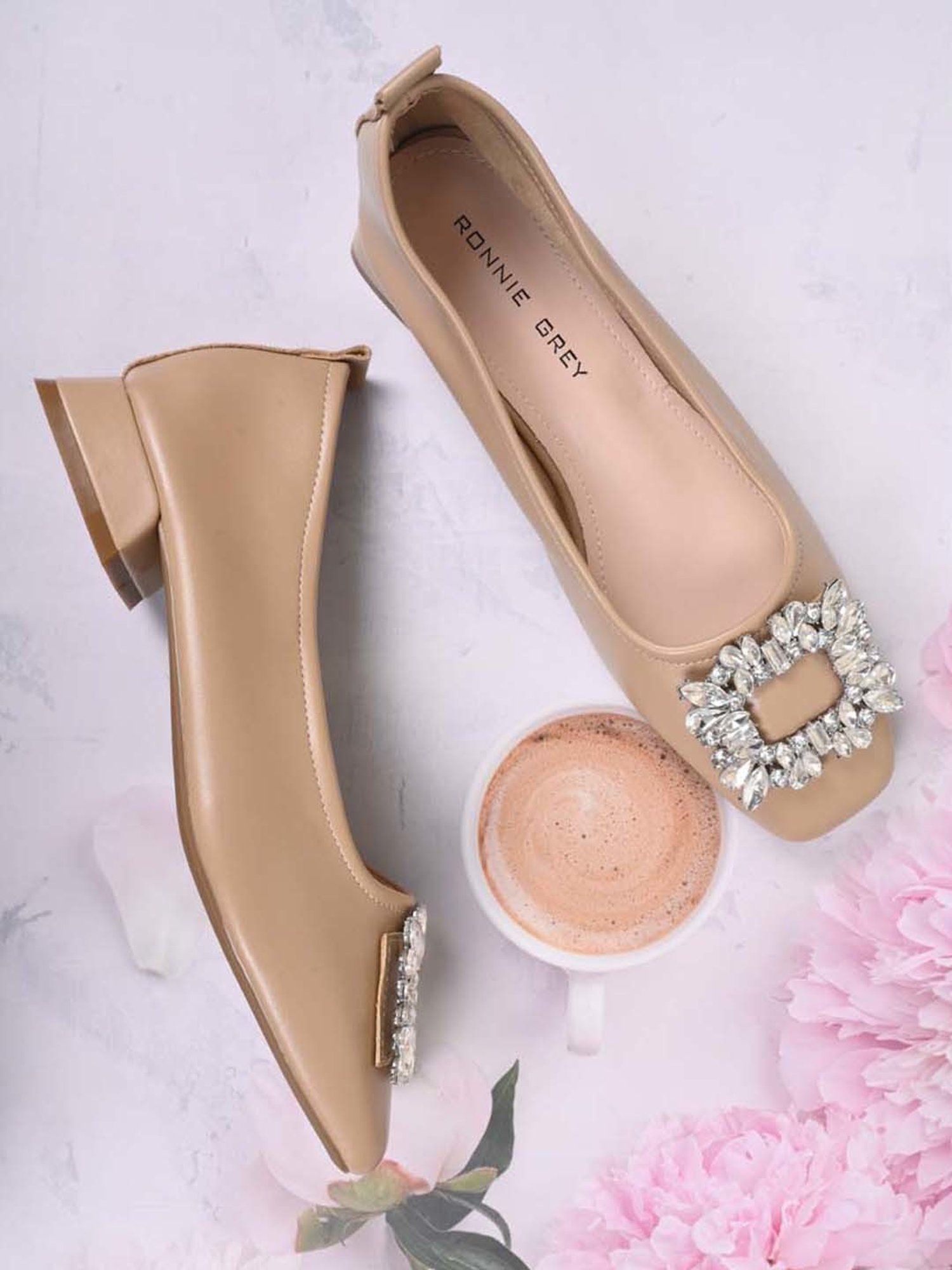 Ronnie Grey Women's Beige Flat Ballets