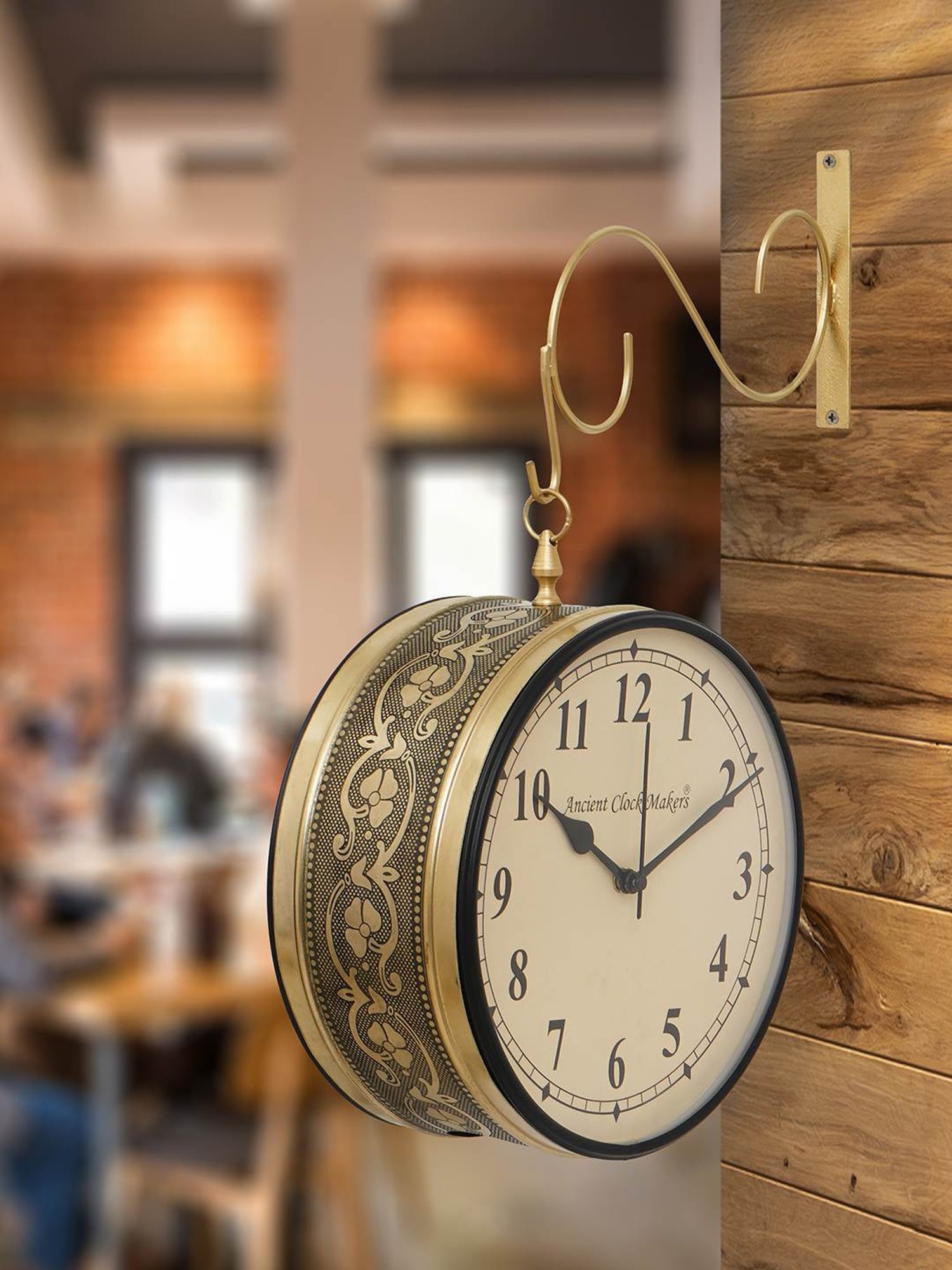 CHRONIKLE Gold Iron Wall Clock