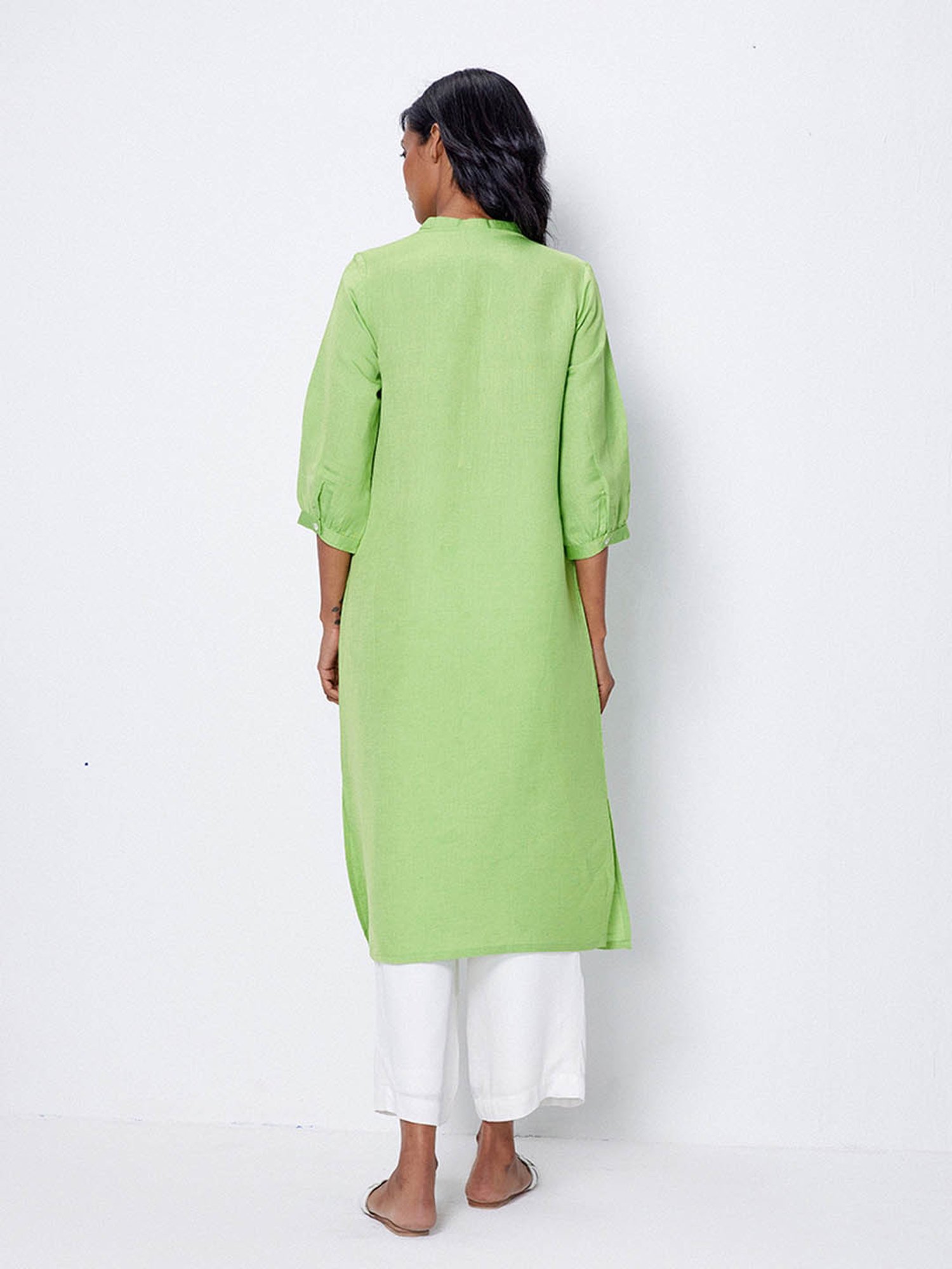 ANCESTRY Green Straight Kurta