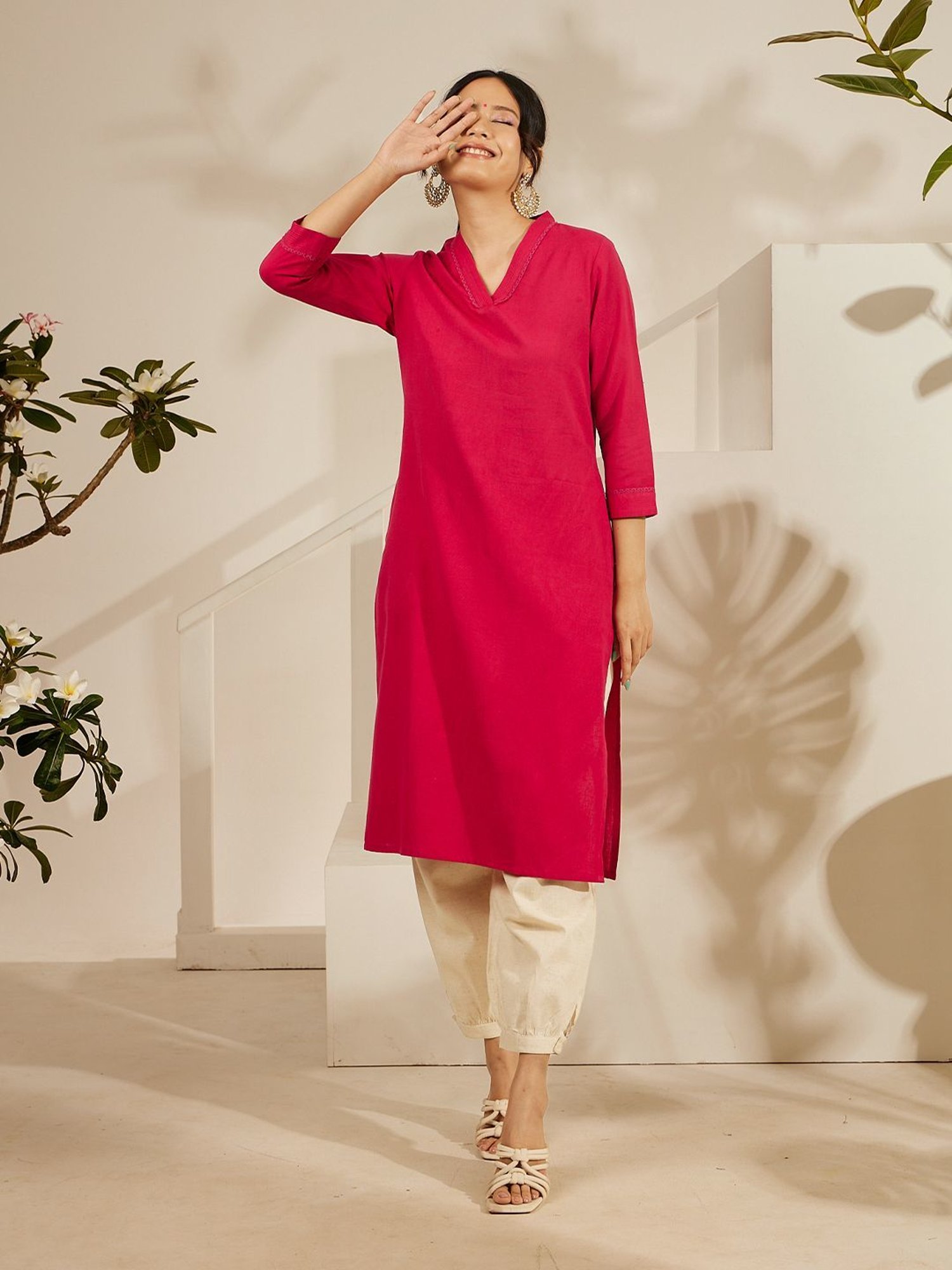Daali Fuchsia Cotton Flax V Neck 3/4 Sleeves Smart Formals Kurta with Two Pockets