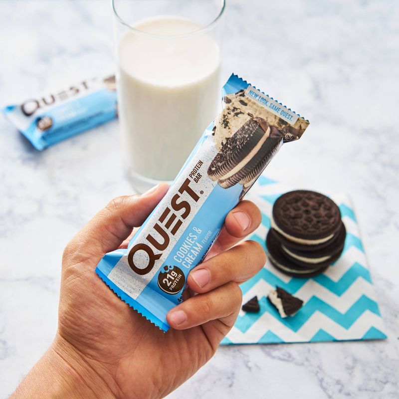 Quest Cookies & Cream Protein Bar - 8ct/ 16.96oz Total