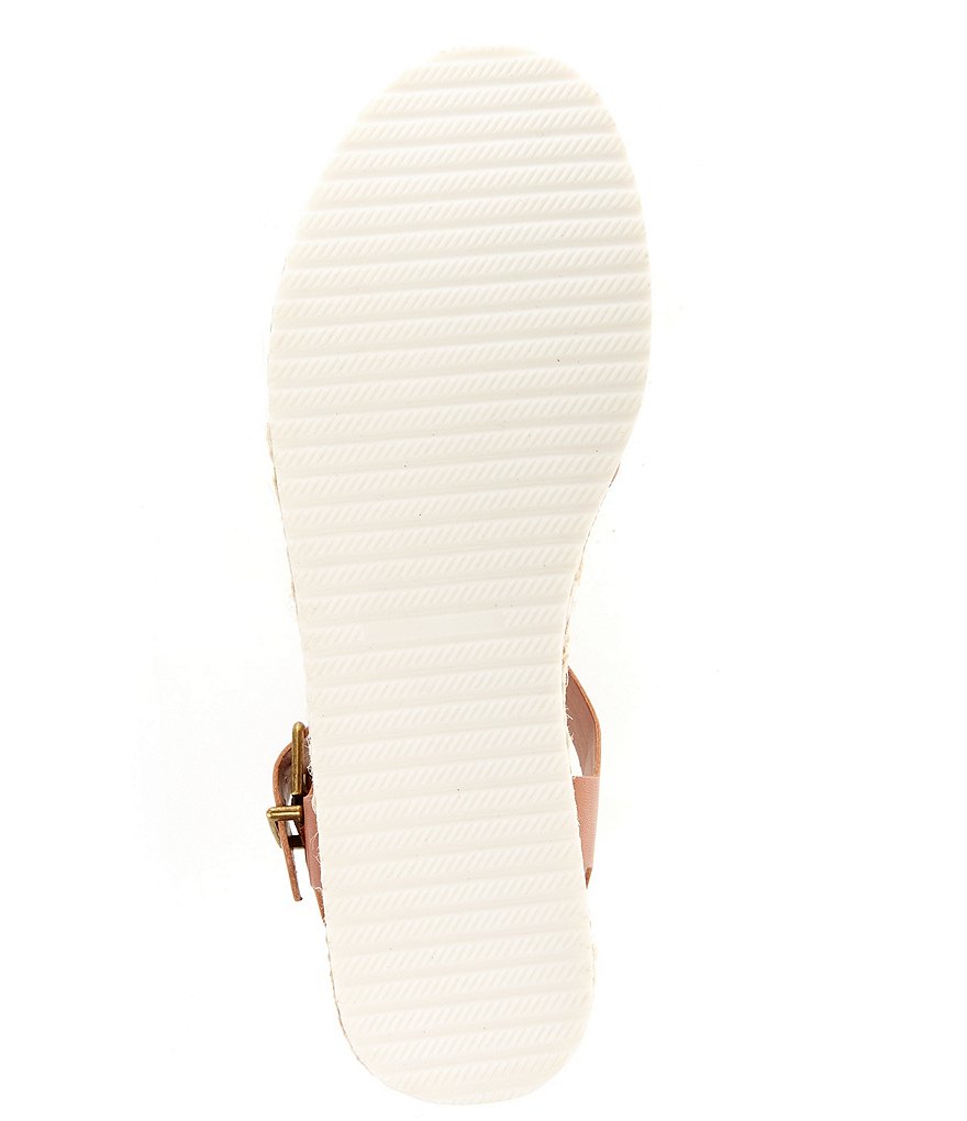 GB Stay-Truuee Leather T-Strap Sandals