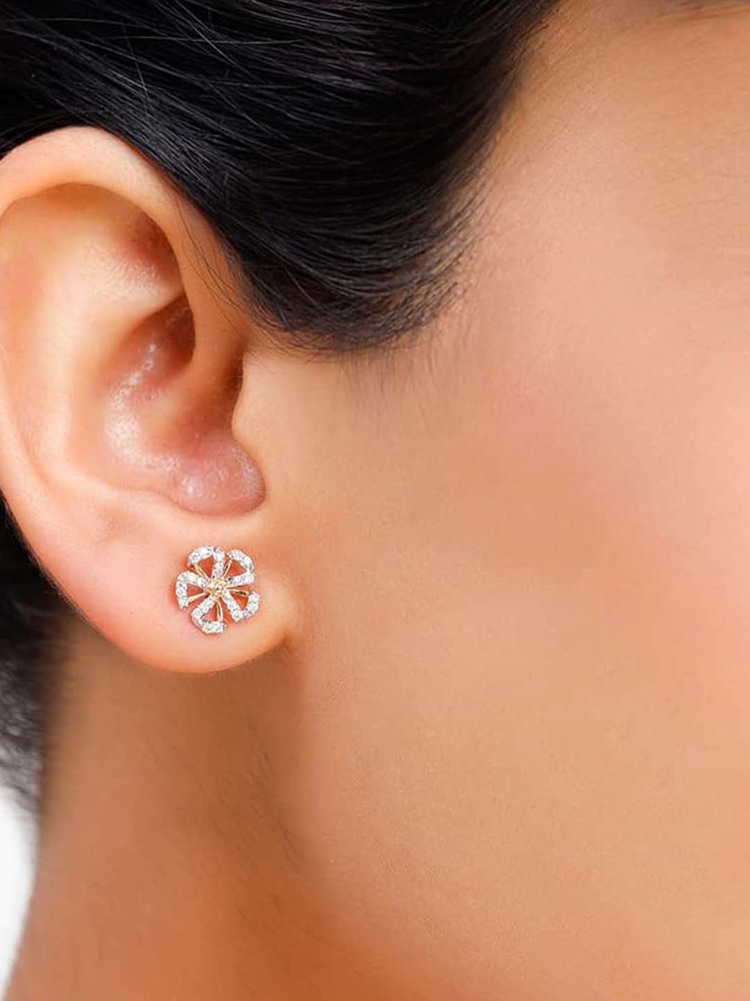 Mia By Tanishq Nature's Finest 14k Gold Floral Delight Stud Earrings