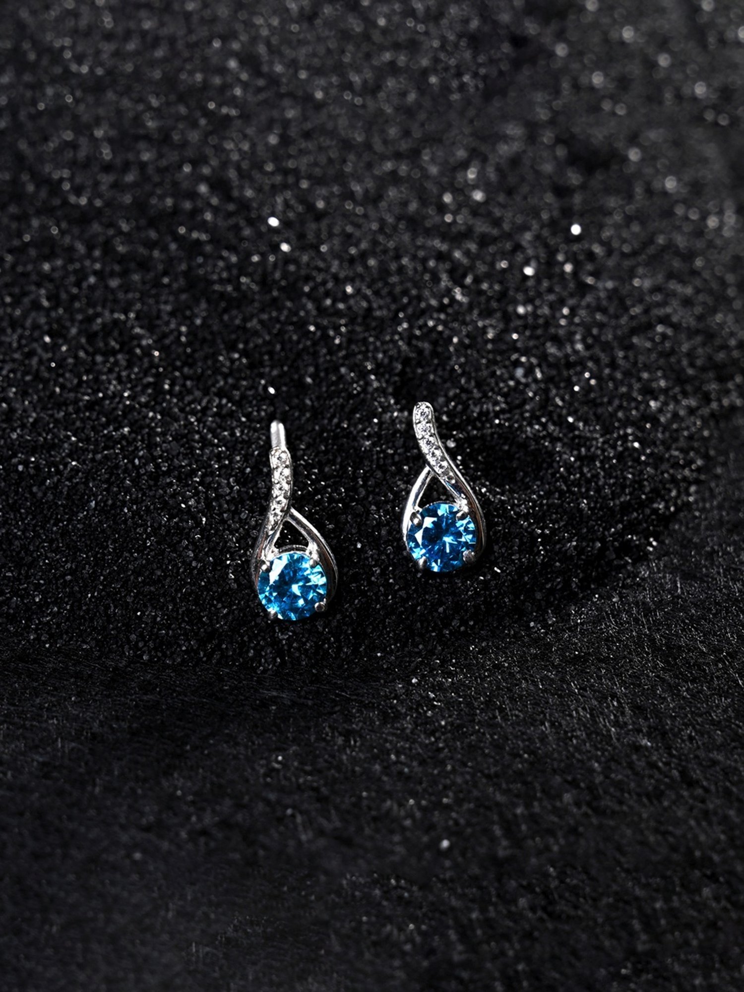 Clara 925 Silver Rhodium-Plated Swiss Zirconia Isla Stud Earrings - Set of 2