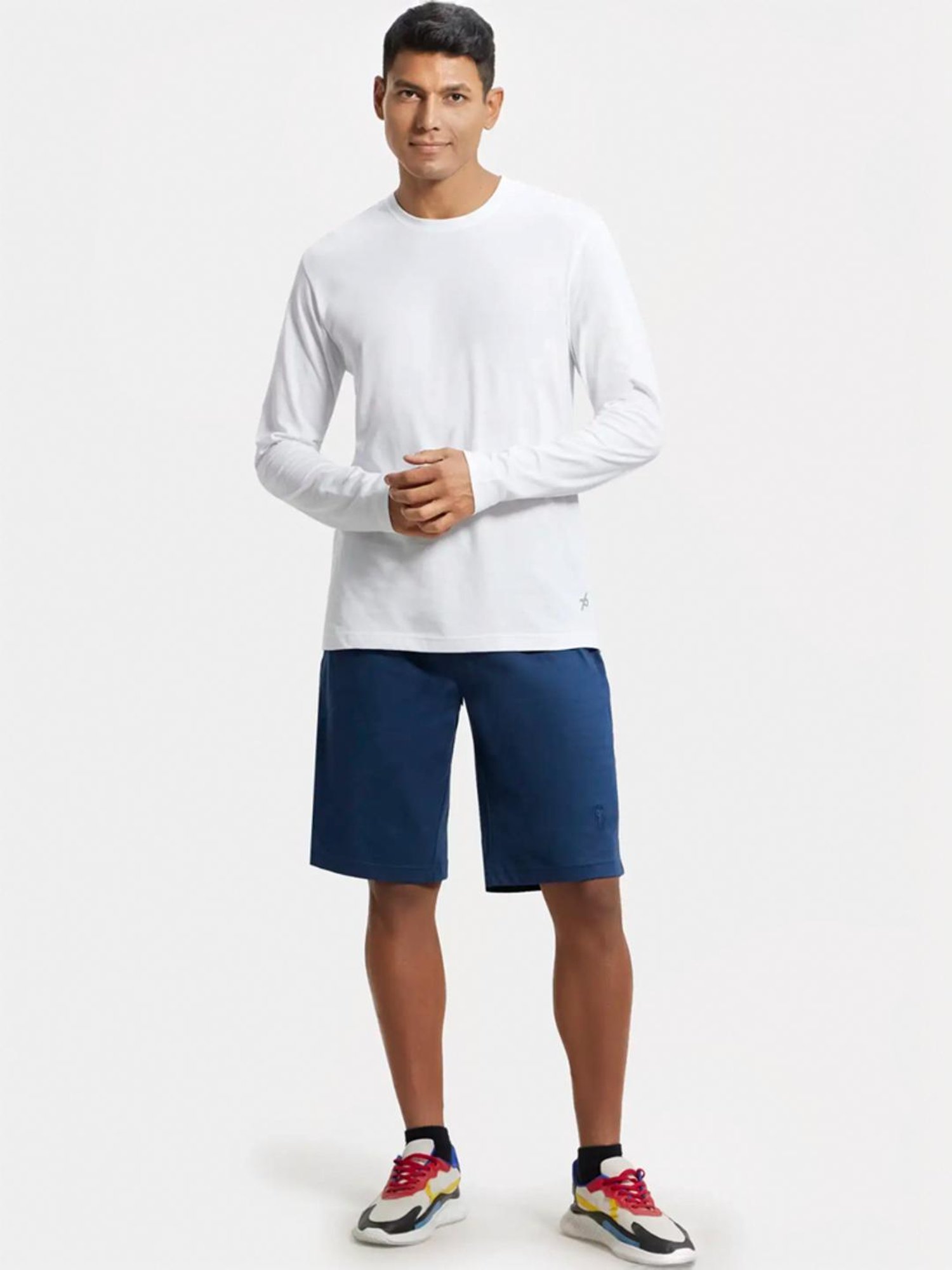 Jockey AM95 Men's Super Combed Cotton Rich Solid Round Neck Full Sleeve T-Shirt