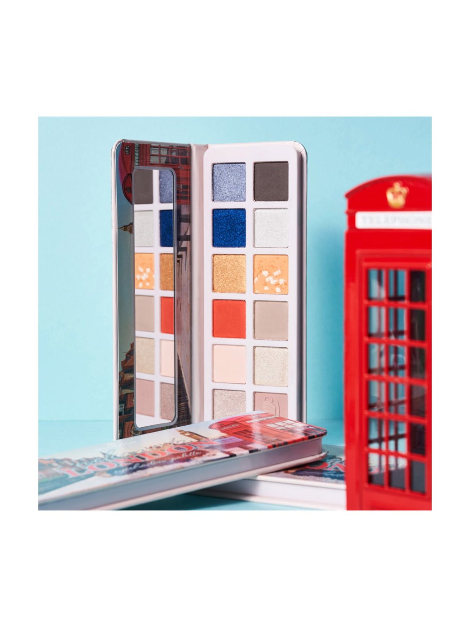 Essence Eyeshadow Palette Welcome To London - 13.2 gm