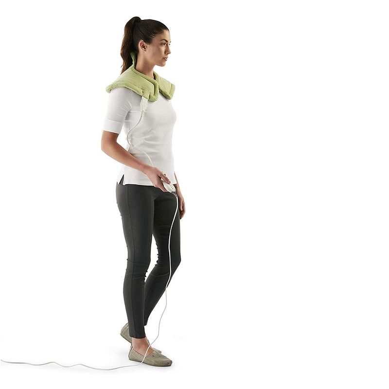 Sunbeam 885402RML4U Soothing Renue Heated Therapy Wrap Pad for Neck and Shoulder Pain Relief with 4 Heat Settings, Sage Green