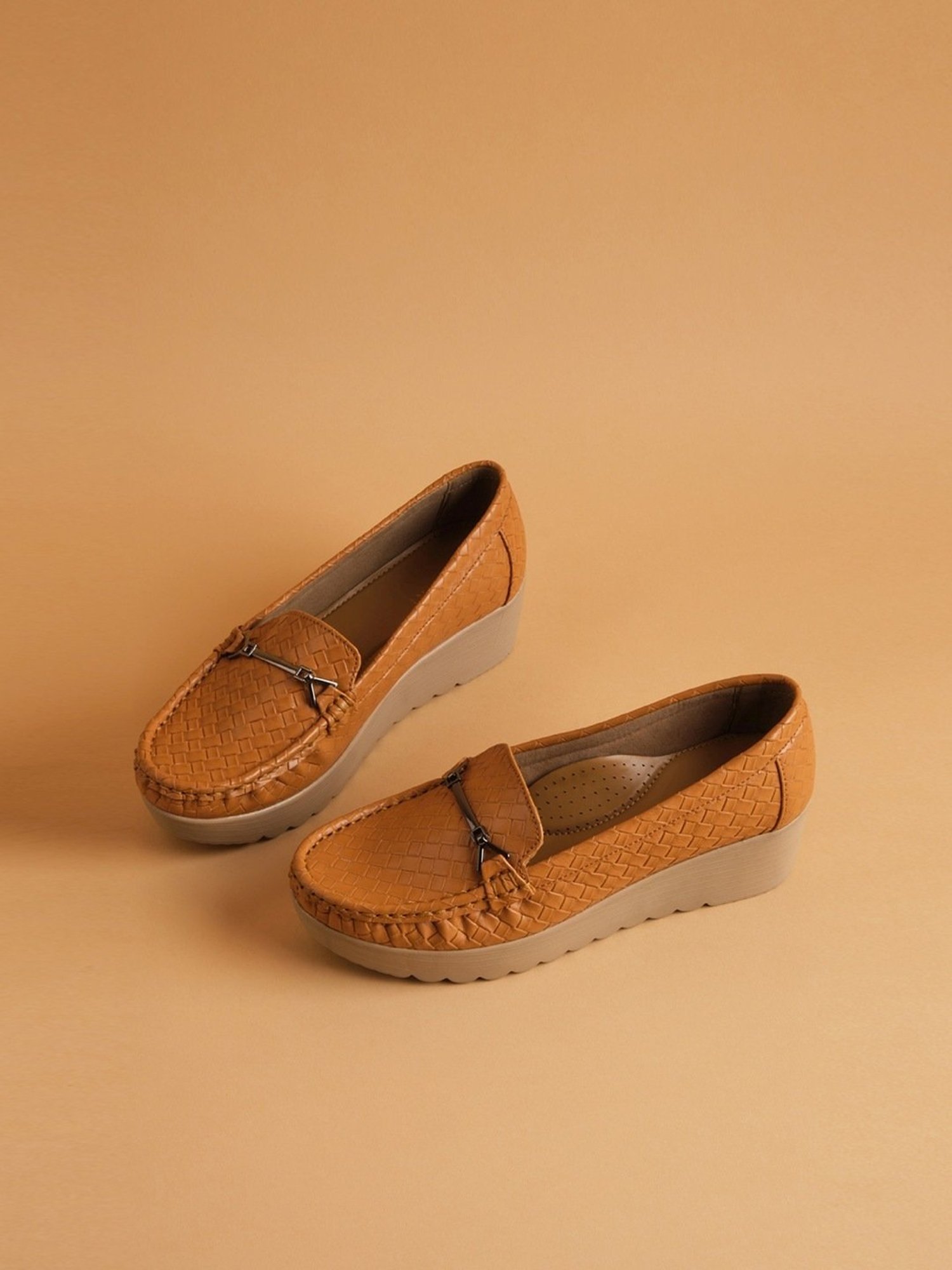 Eridani Women's Vitoria Tan Wedge Loafers