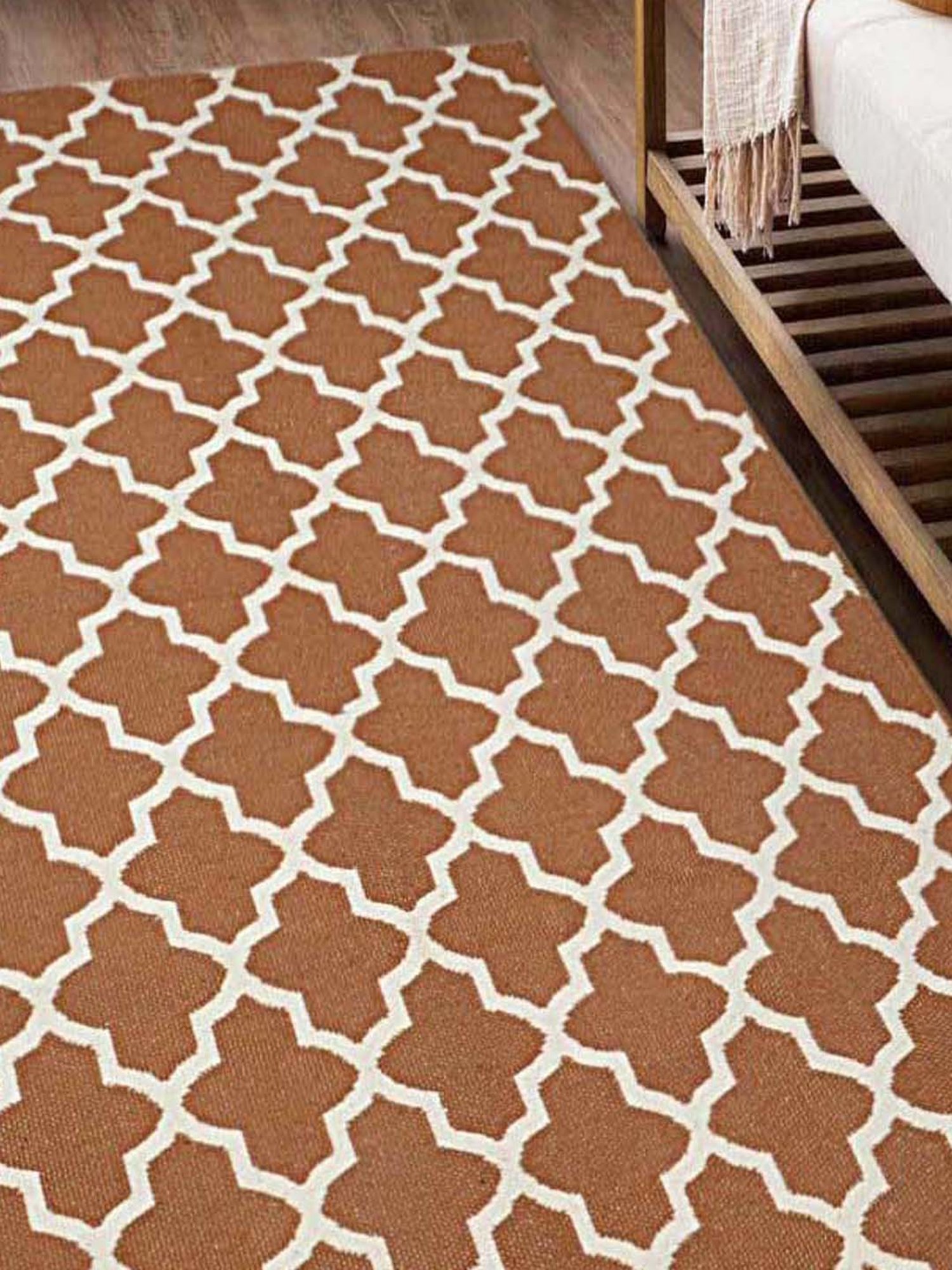 Saral Home Brown Handloom Rug - Set of 1