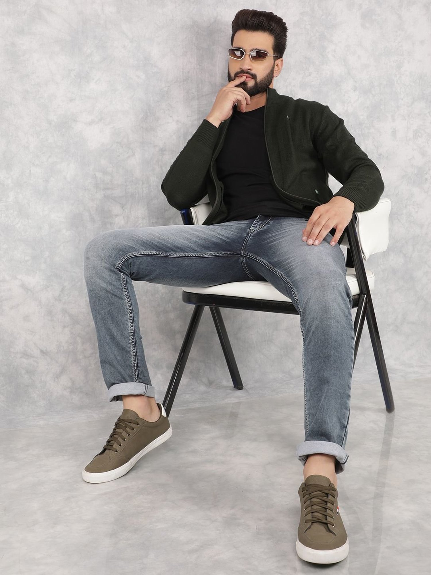 Crimsoune Club Green Slim Fit Striped Cardigans