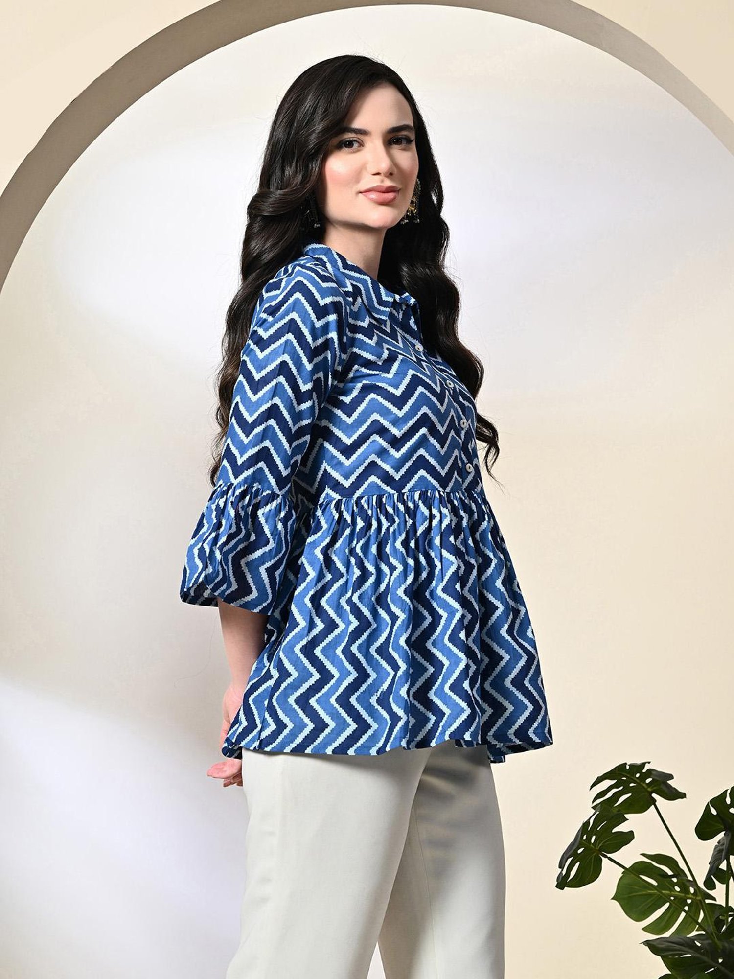 DECKEDUP Navy Cotton Printed Top