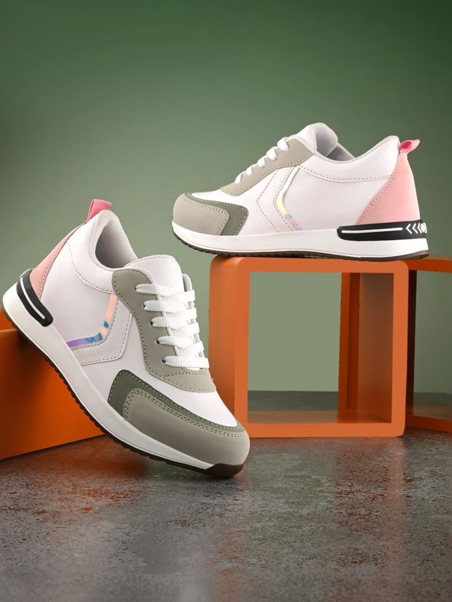 Giorgio Women's White Running Shoes