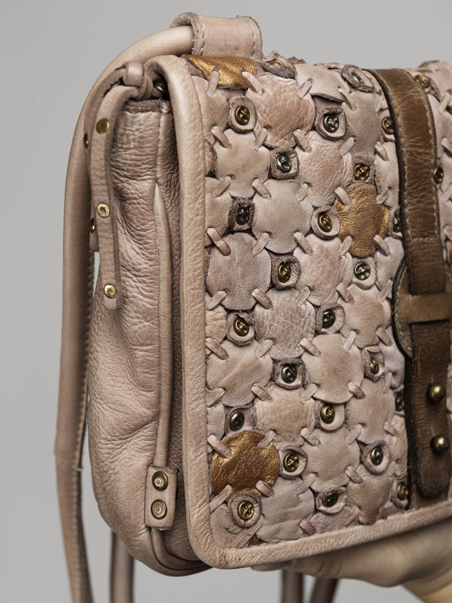 Art N Vintage Bettina Blush Pink Leather Textured Medium Sling Handbag