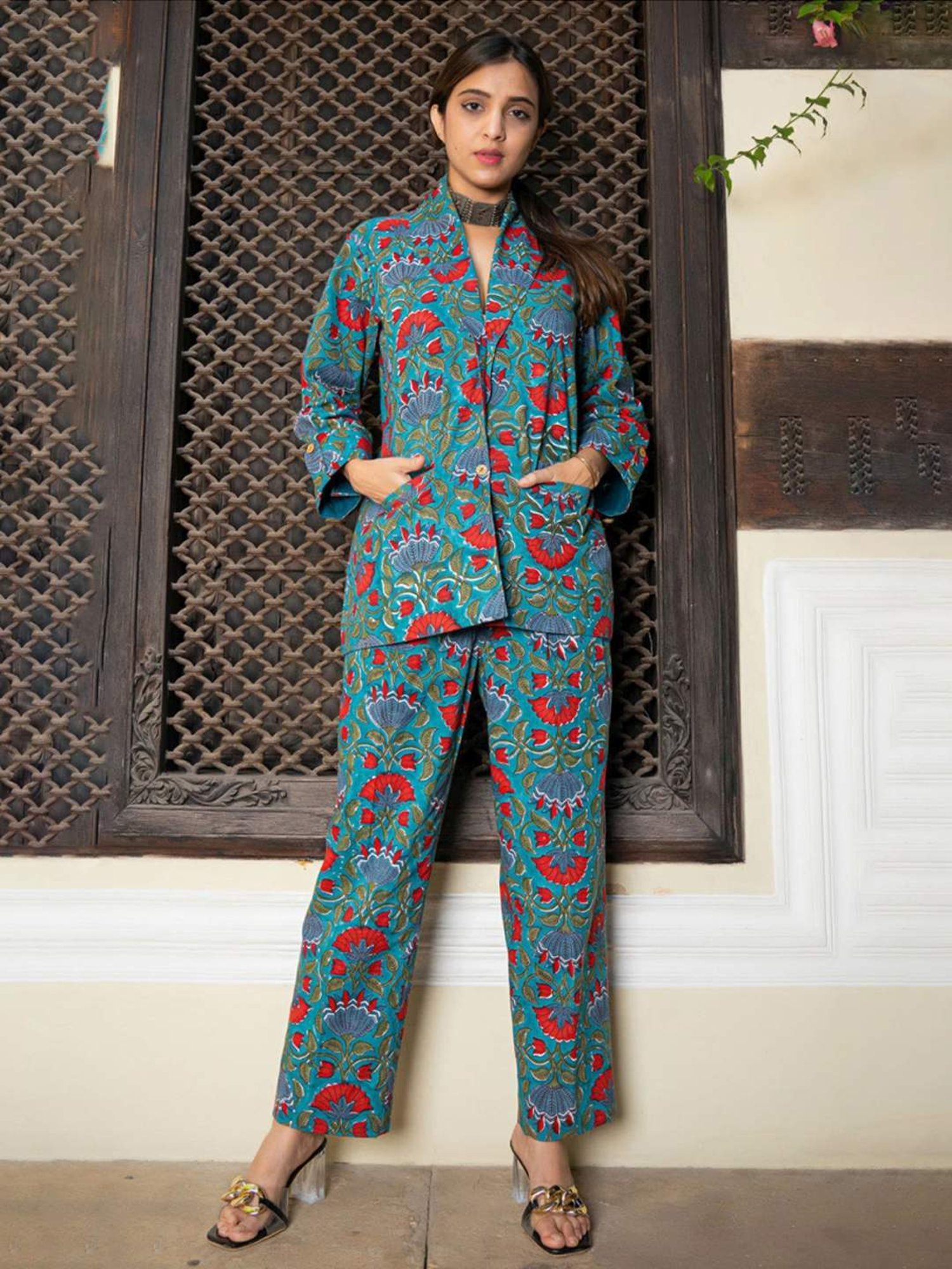 Eeshva India Green Hand Blocked Blazer with Pant In Cotton